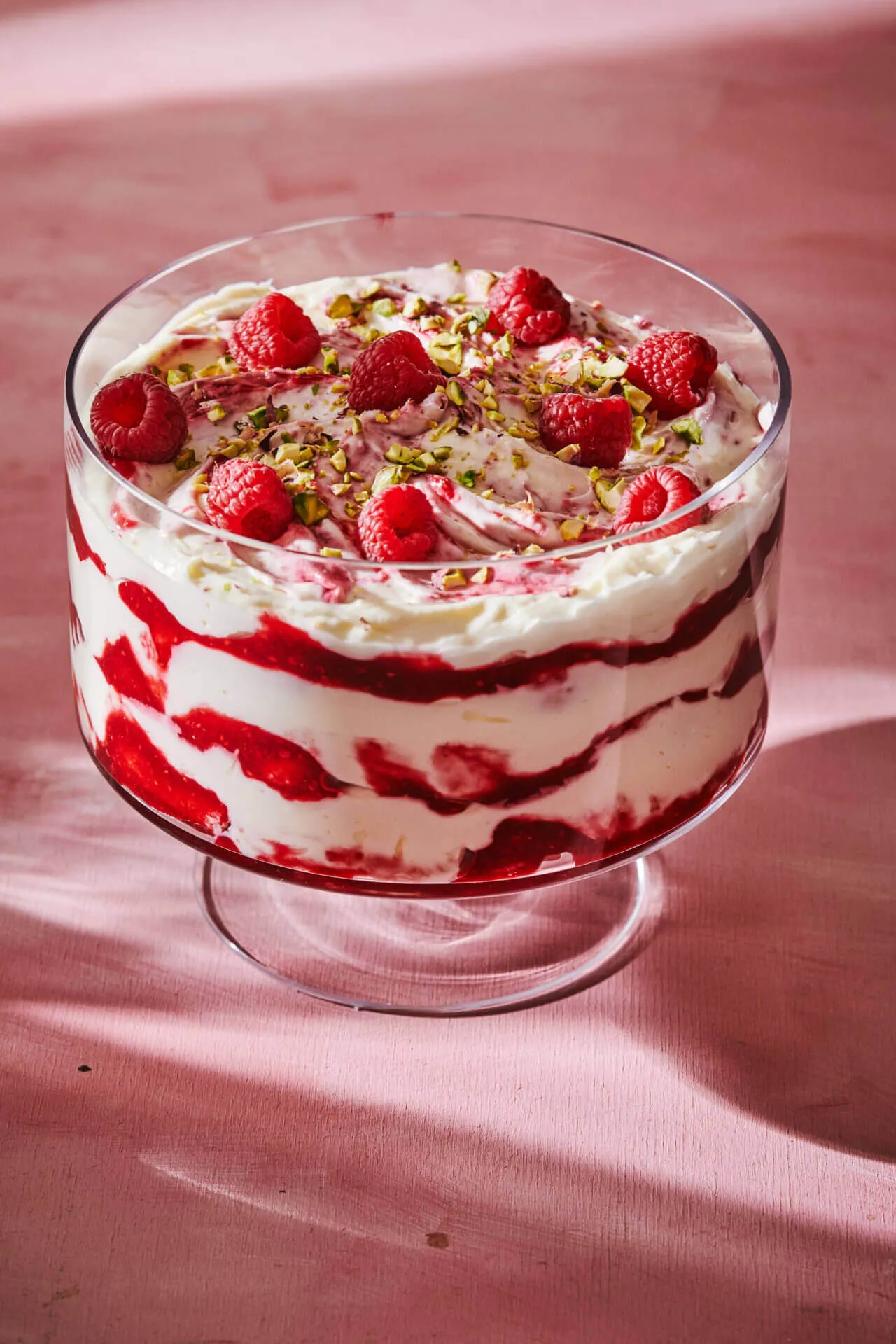 Málnás rakott, babapiskótás trifle