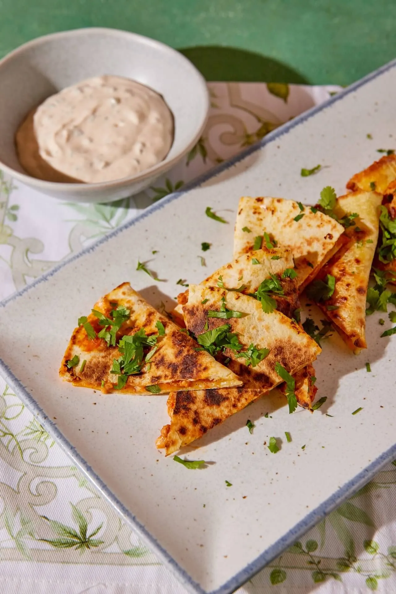 sajtos quesadilla