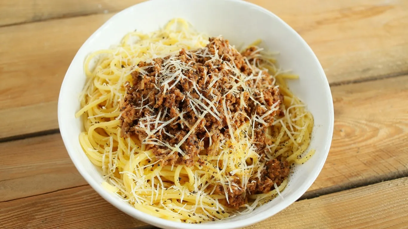baconos_marhahusos_soros_spaghetti.jpg