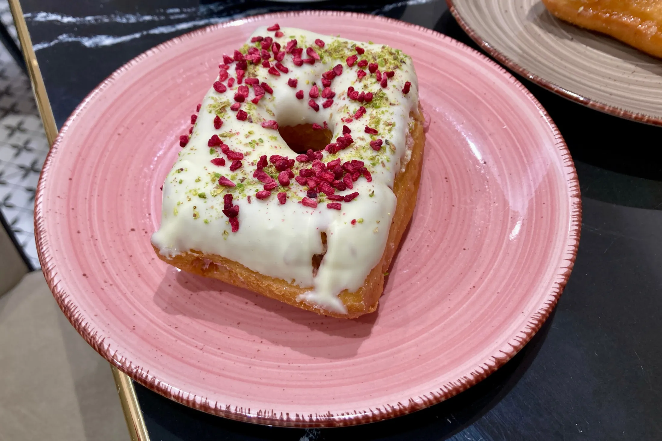box-fank-budapest-xo-donut (2)