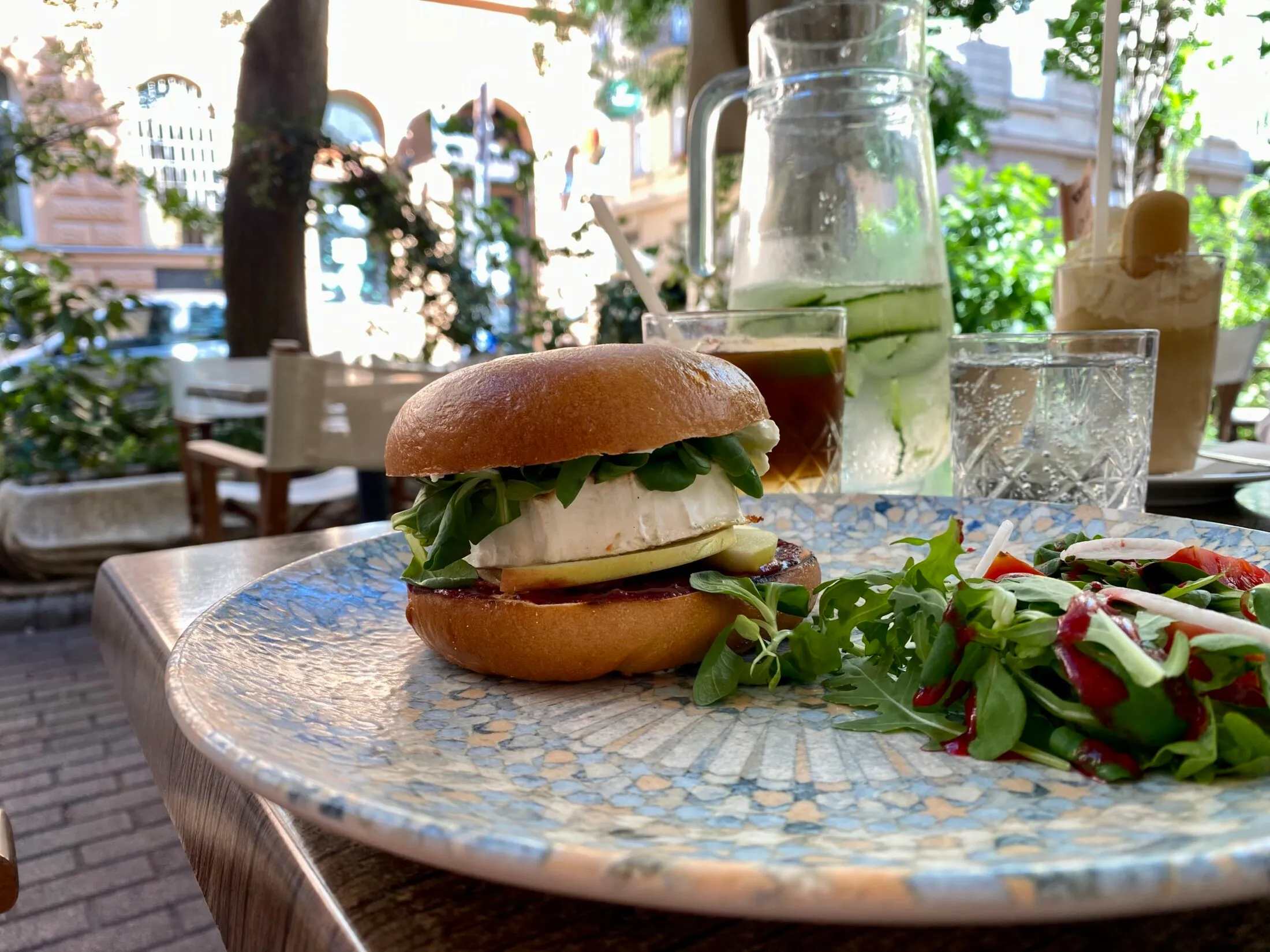 cafe-brunch