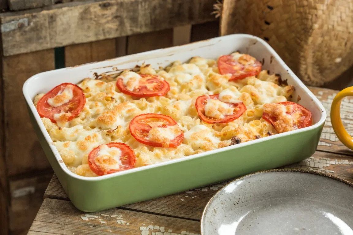 Caprese mac and cheese