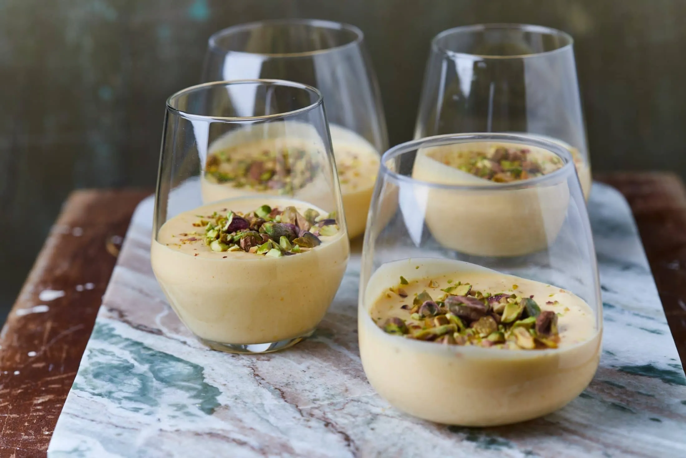 Chilis-pisztáciás fehércsoki-mousse pohárban (Fotó: Street Kitchen) 