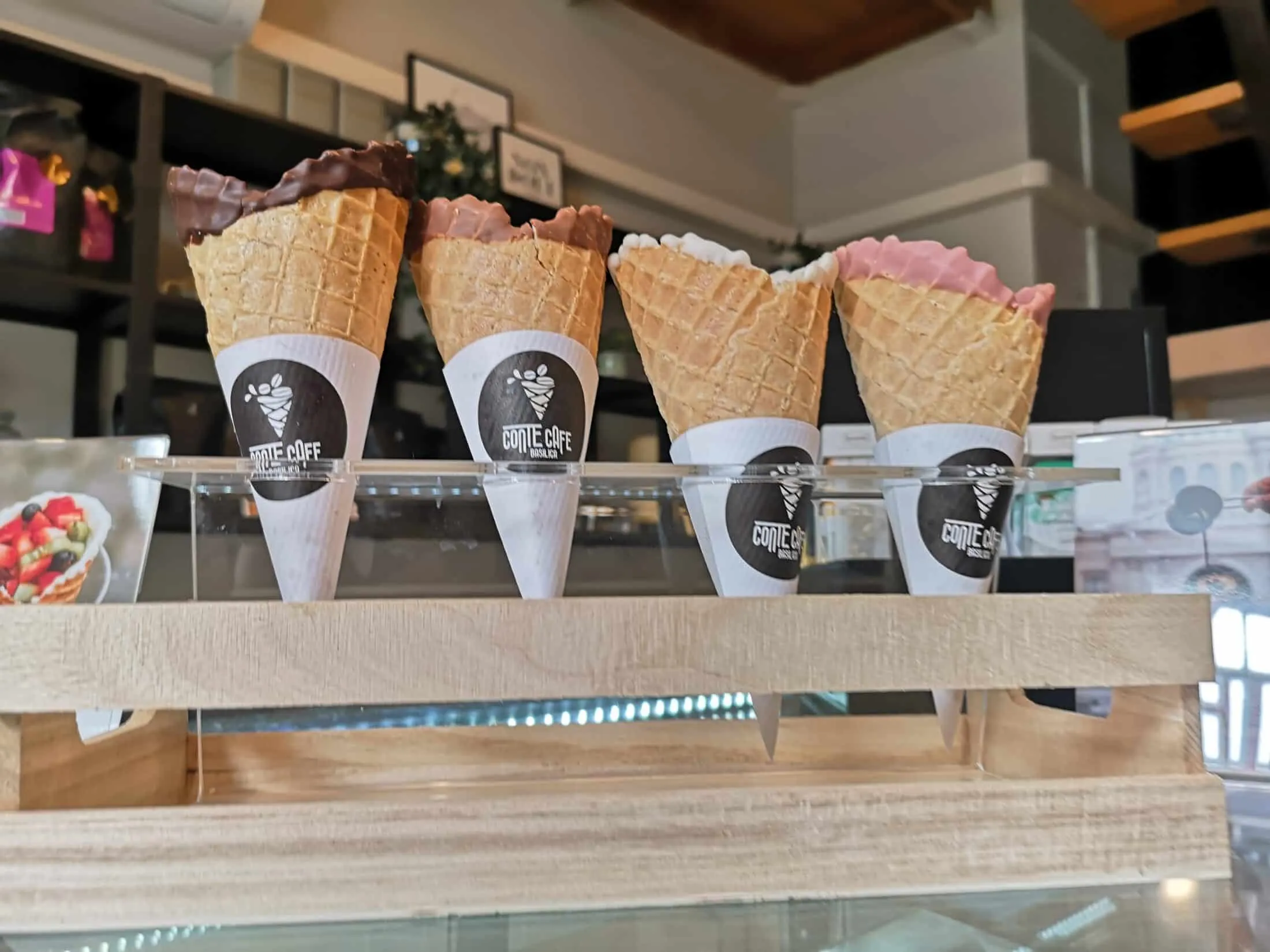 conte café tölcsérek