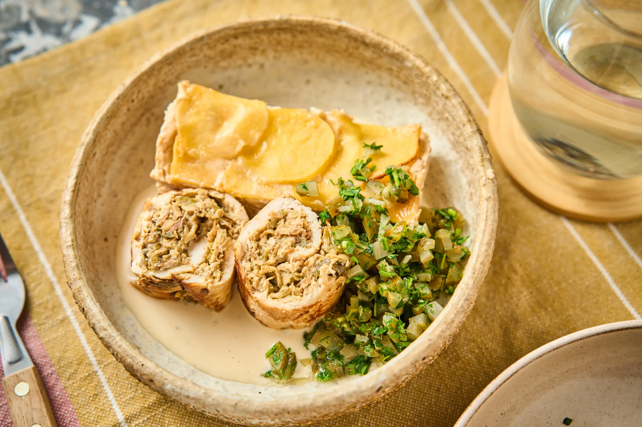 csemegeuborkás csirkerolád gombás gratin burgonyával