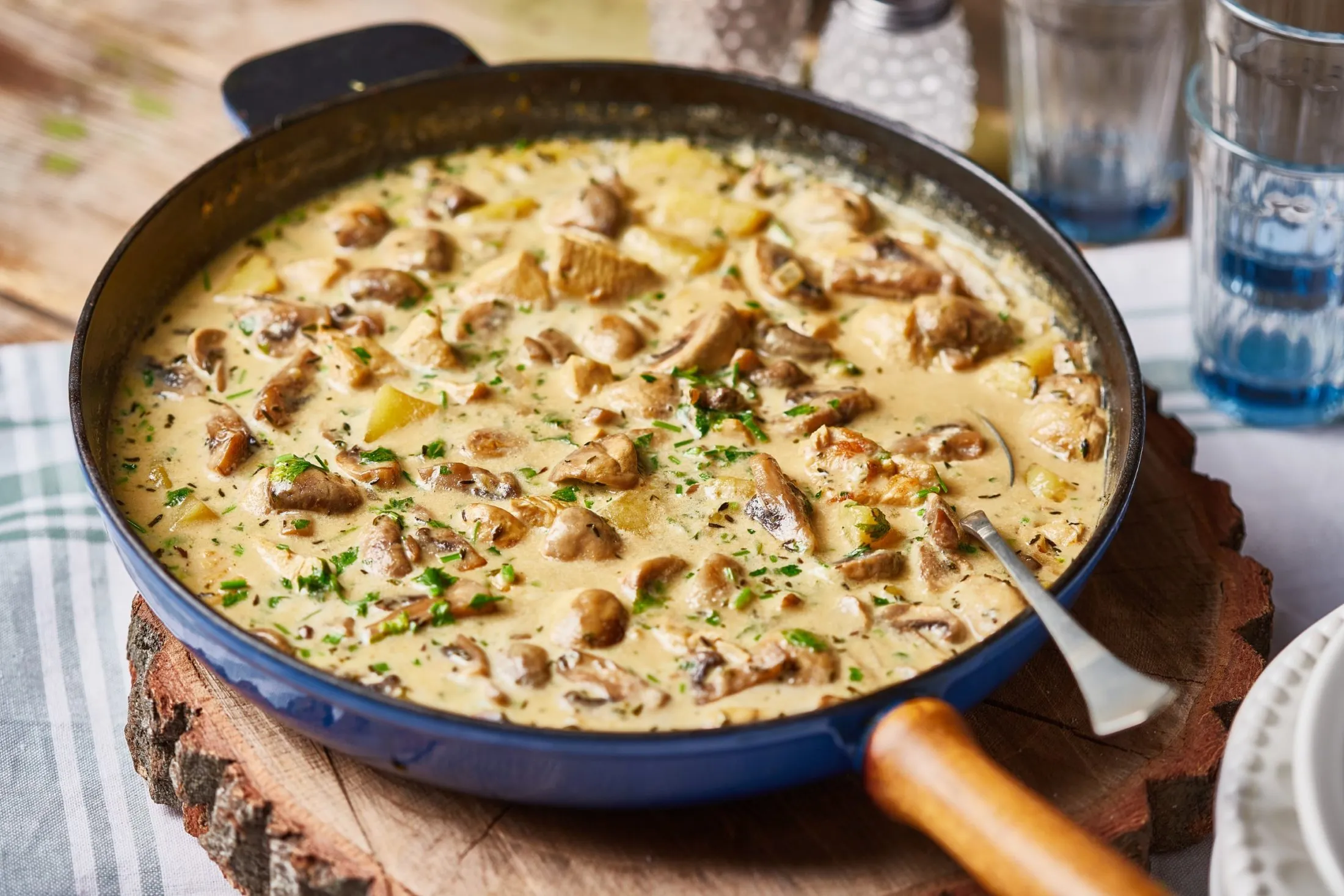 csirkes-gombas-krumplis-chowder