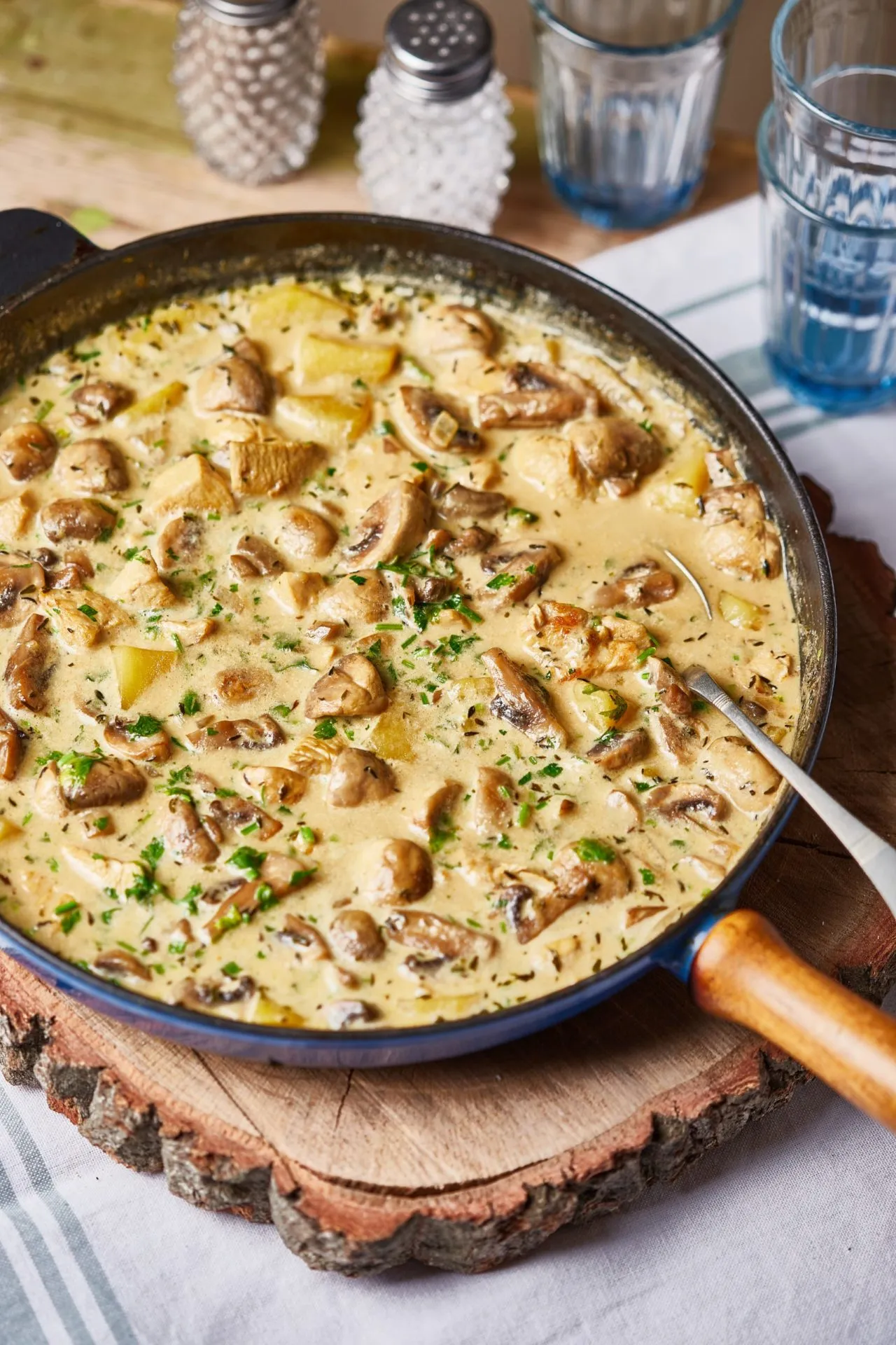 csirkes-gombas-krumplis-chowder