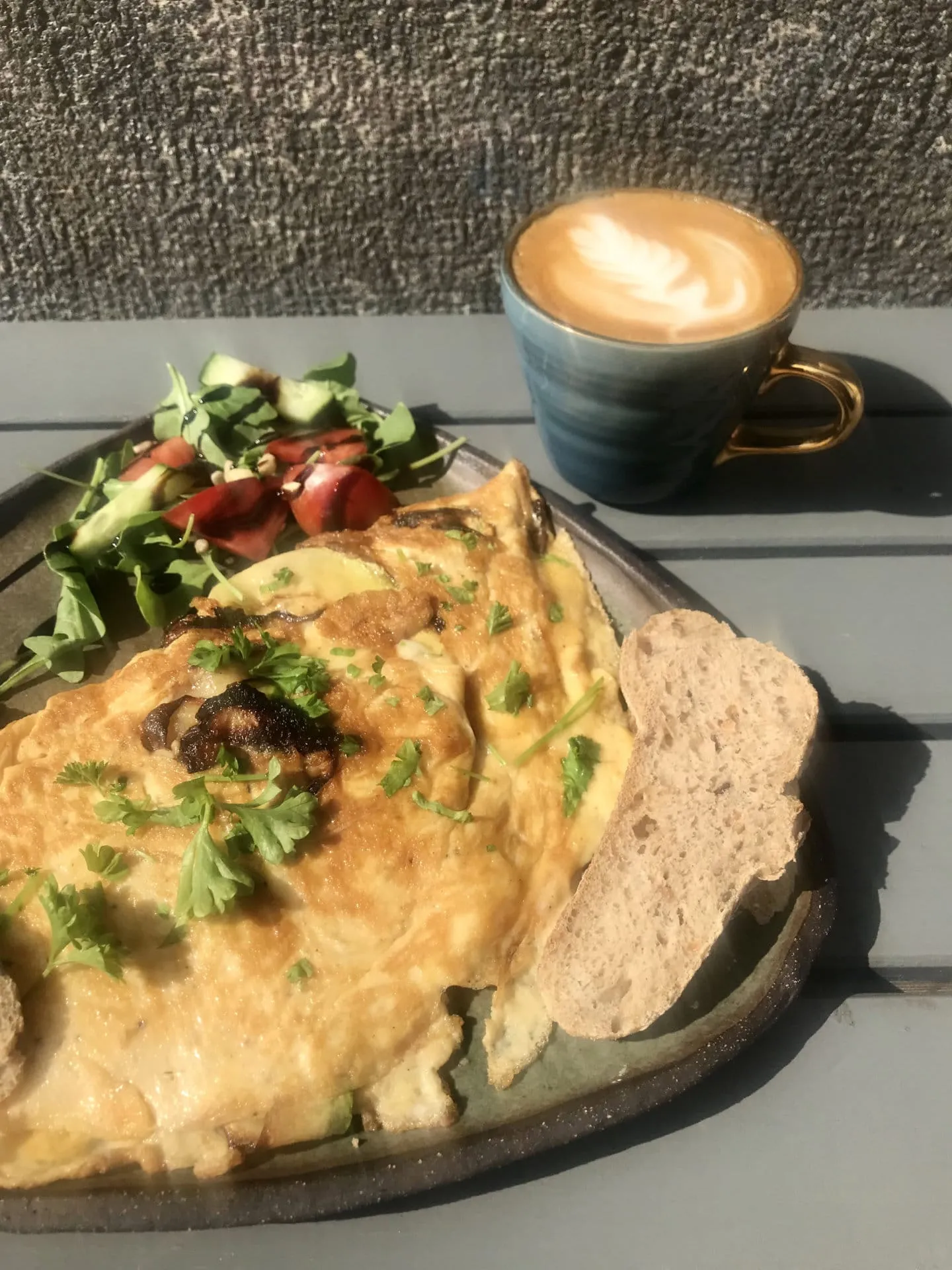 Cukkinis-parmezános omlett 