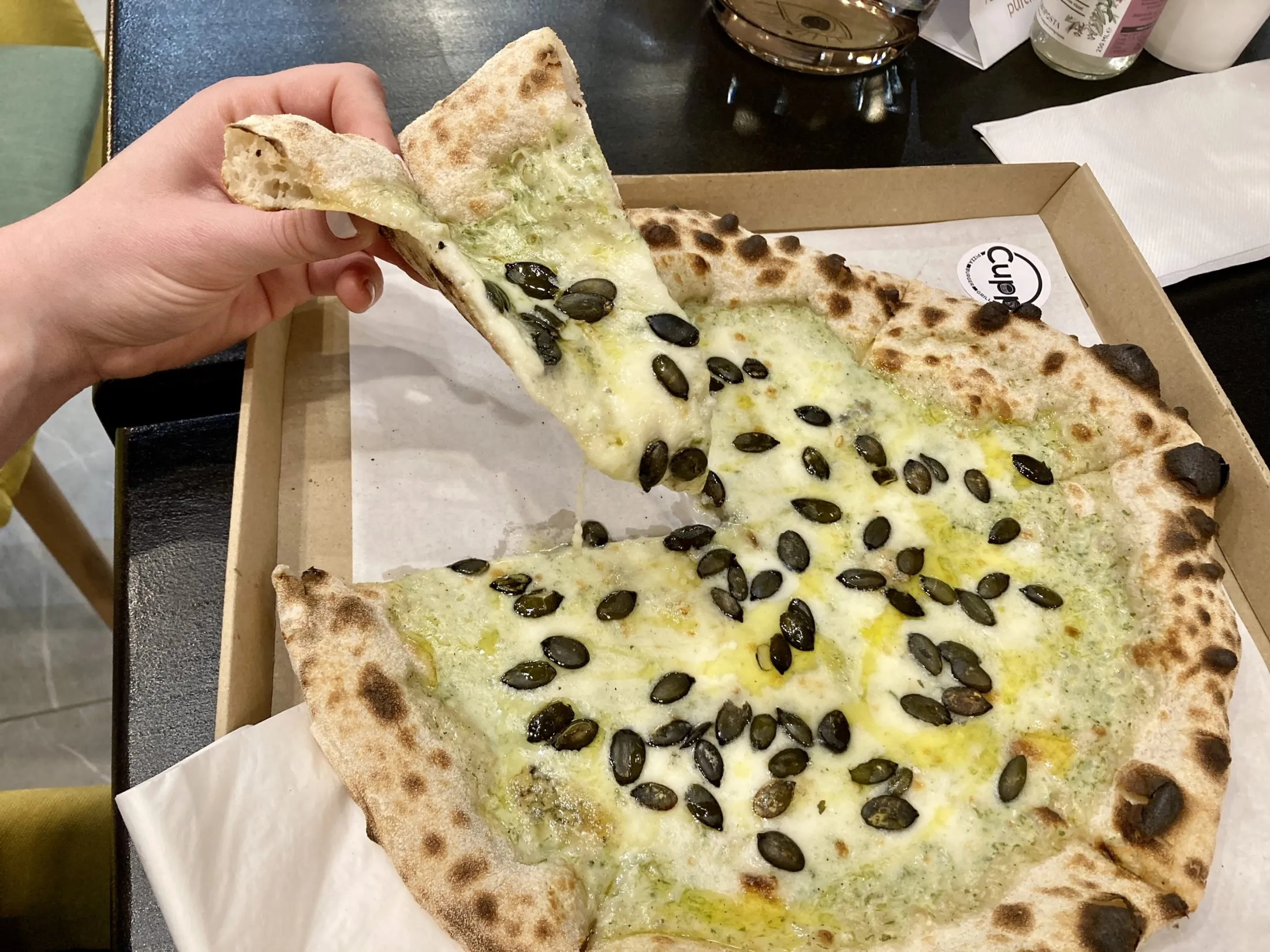 cupp-pizza-burger-grill (1)