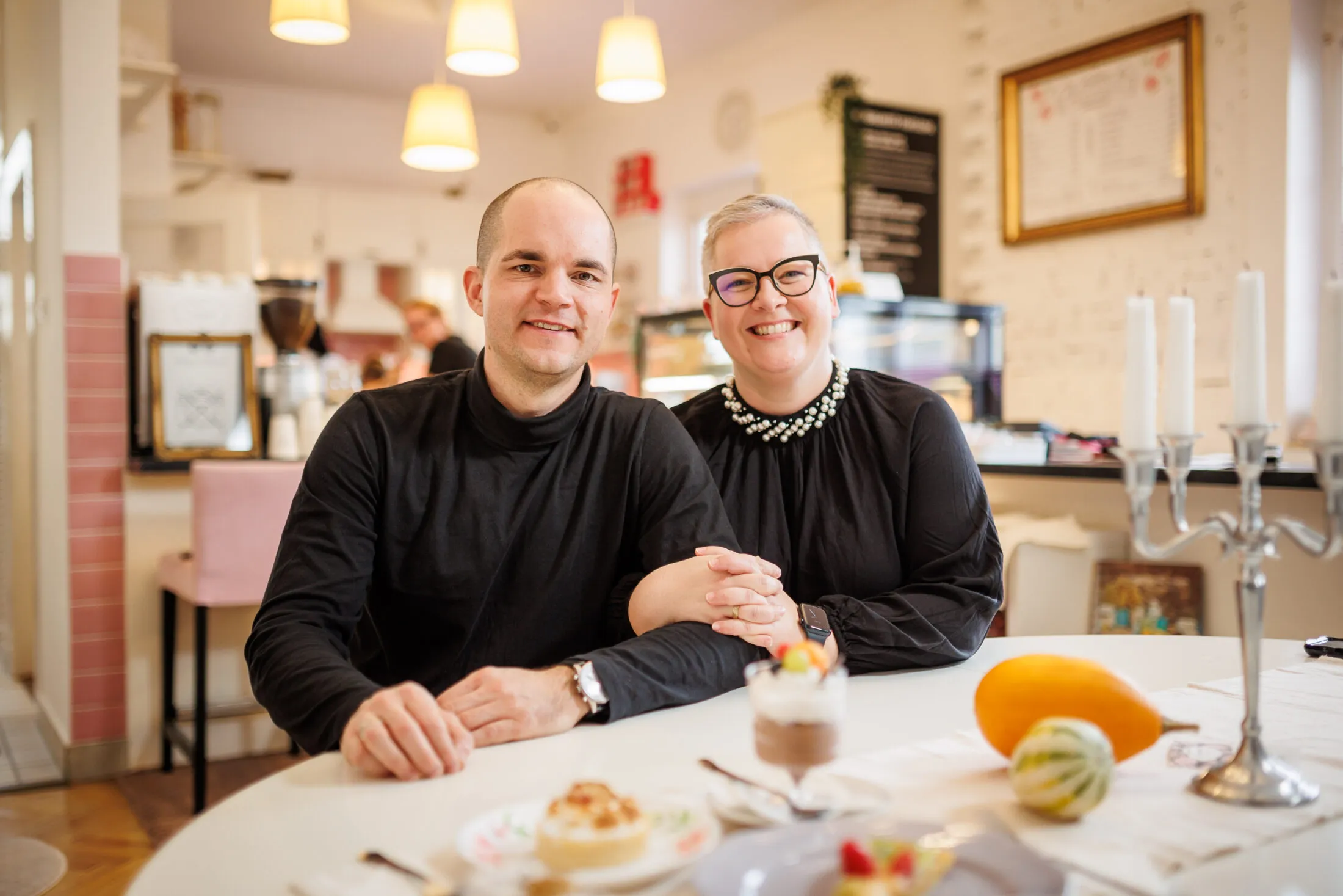 A Czukorka cukrászda tulajdonosai, Melinda és Tamás