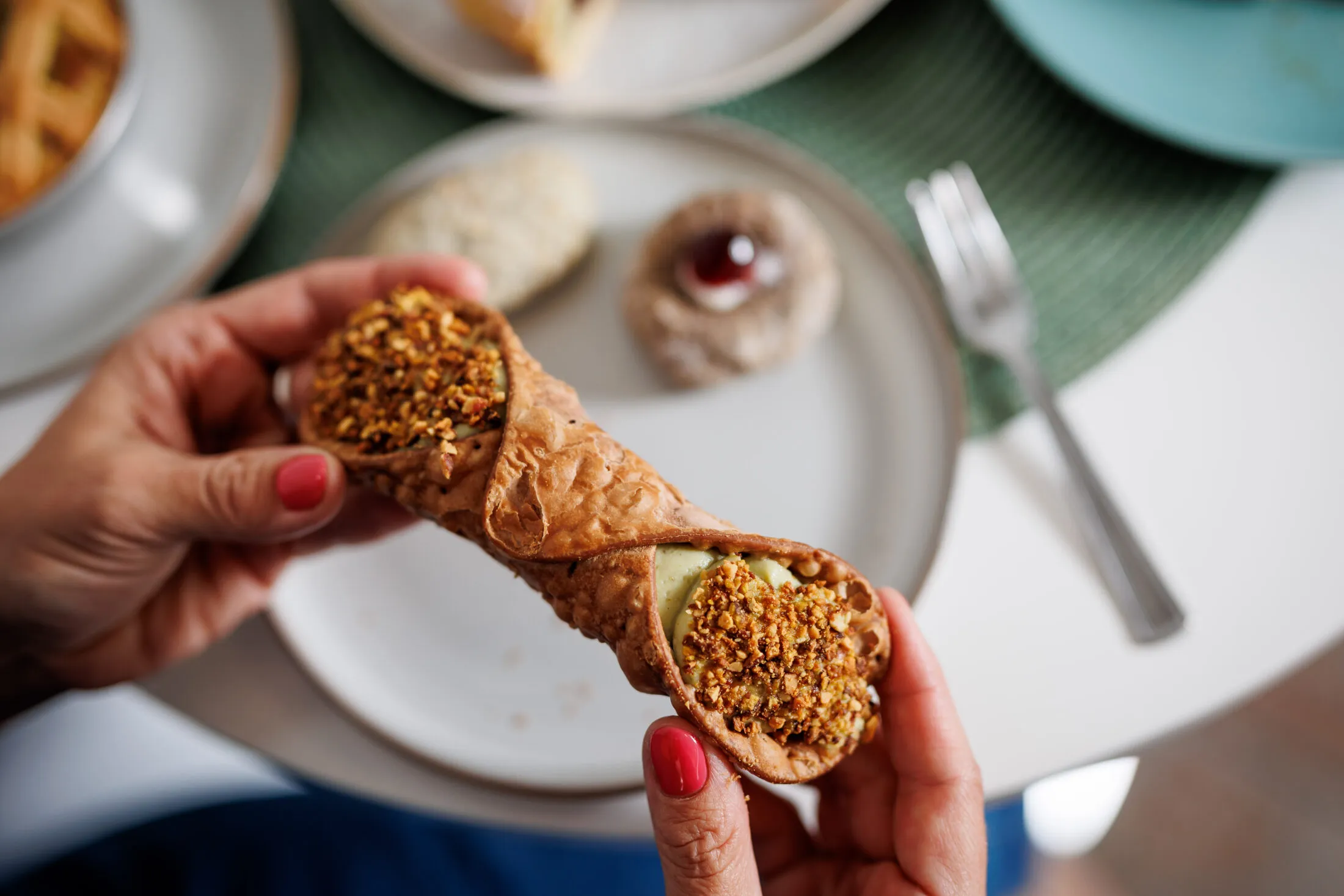 deligio cannoli