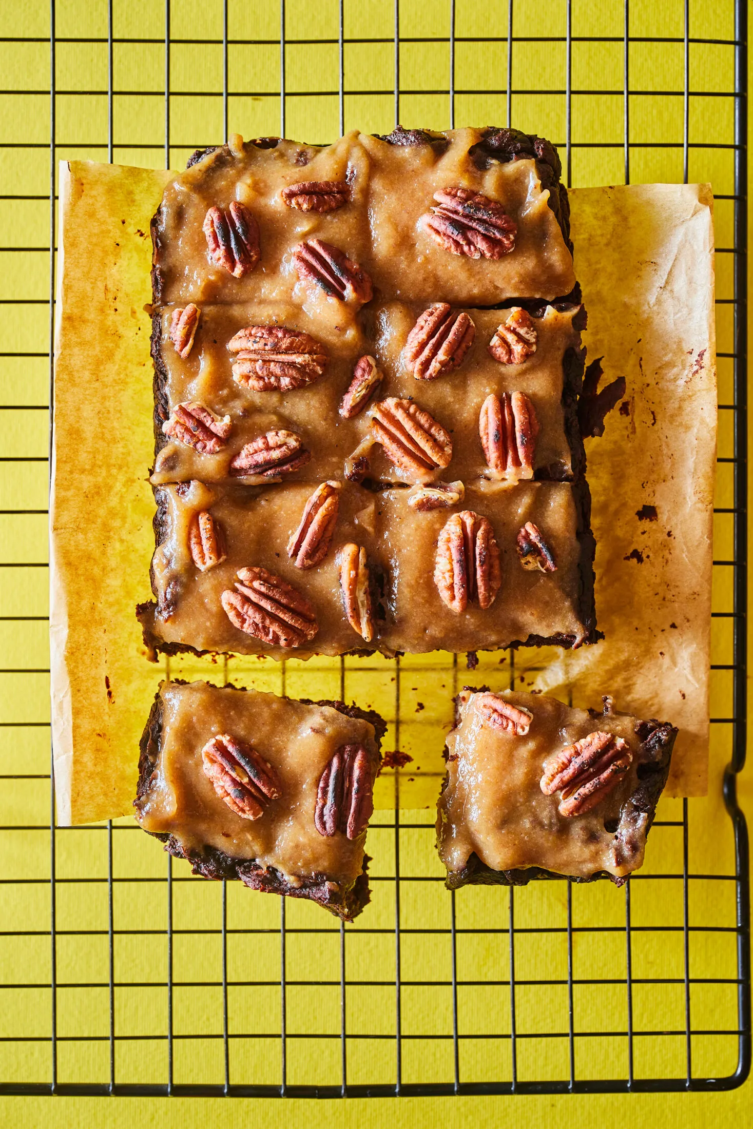 edesburgonyas-brownie-vegan-karamellszosszal