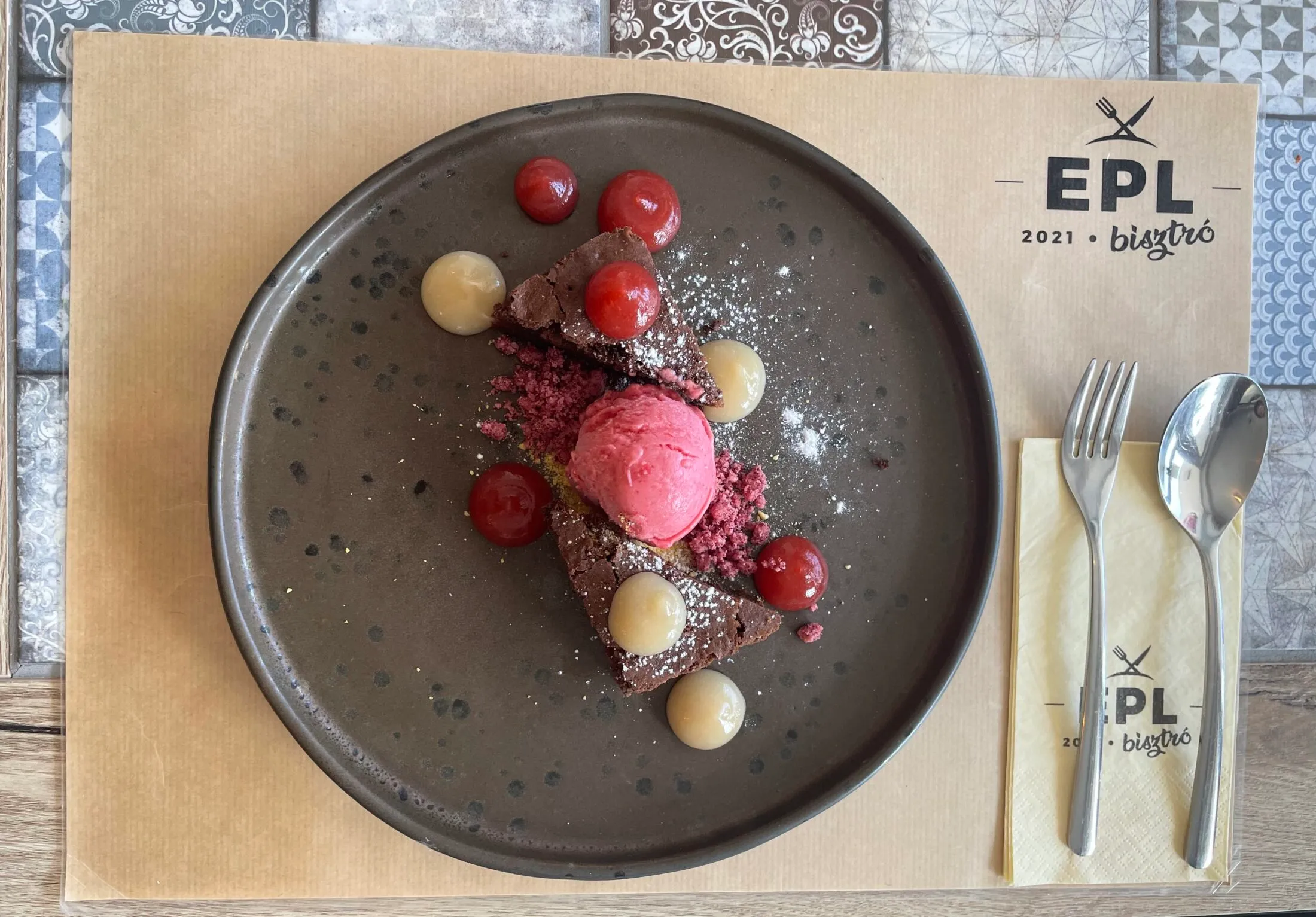 epl-bisztro-brownie
