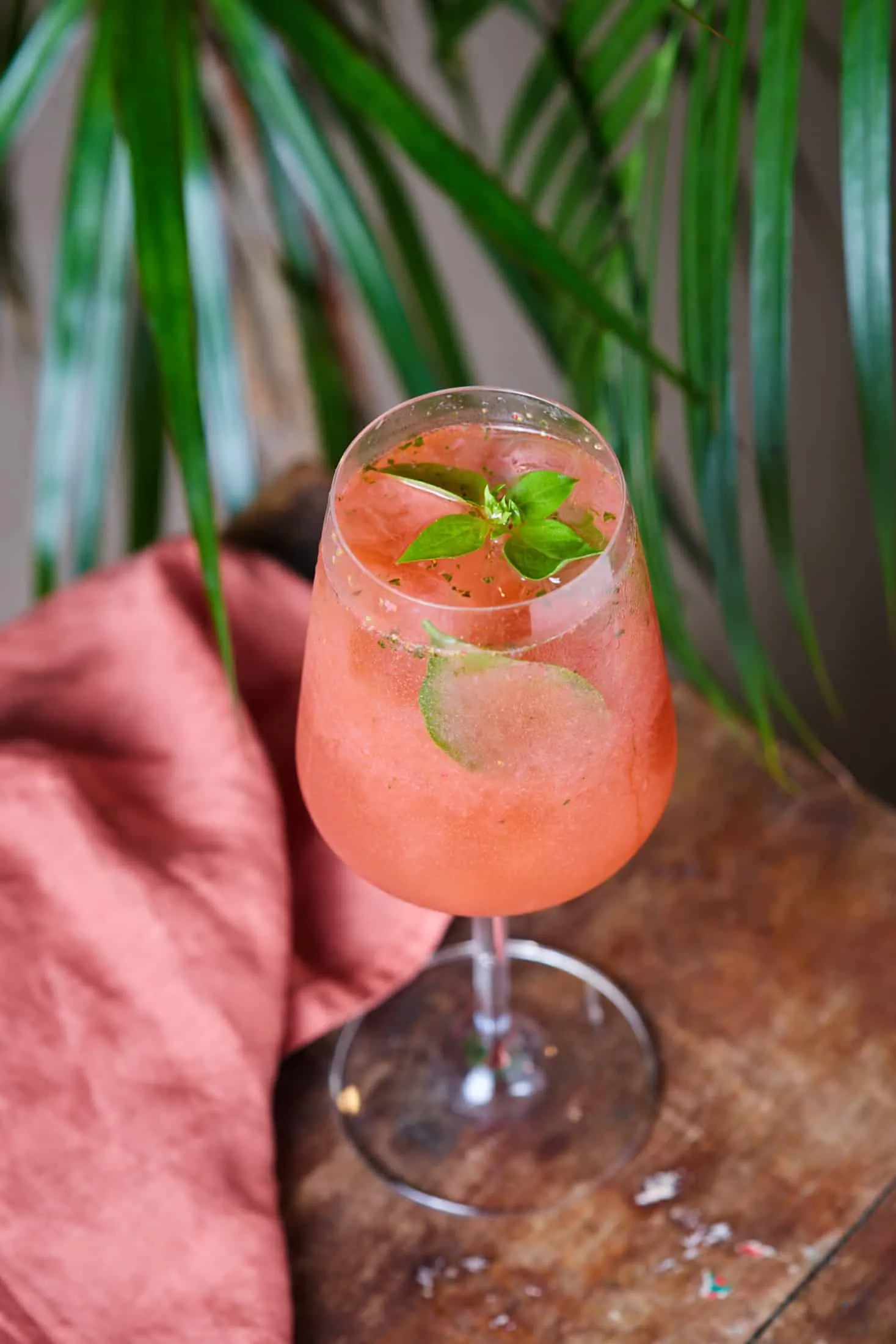 Epres-bazsalikomos limoncello spritz