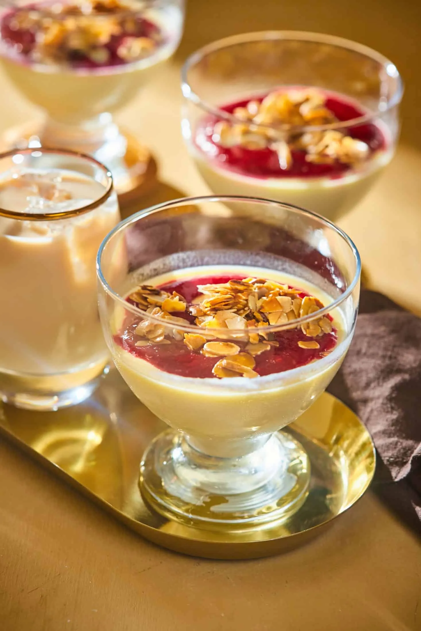 fehércsokis málnás panna cotta