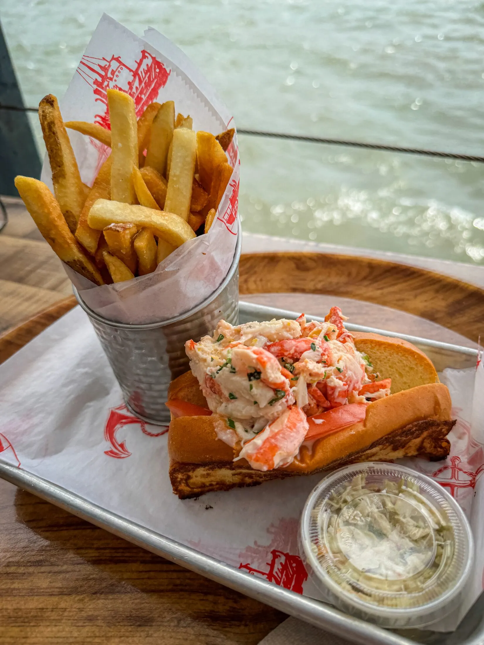 felzabaltuk-new-yorkot-lobster-roll