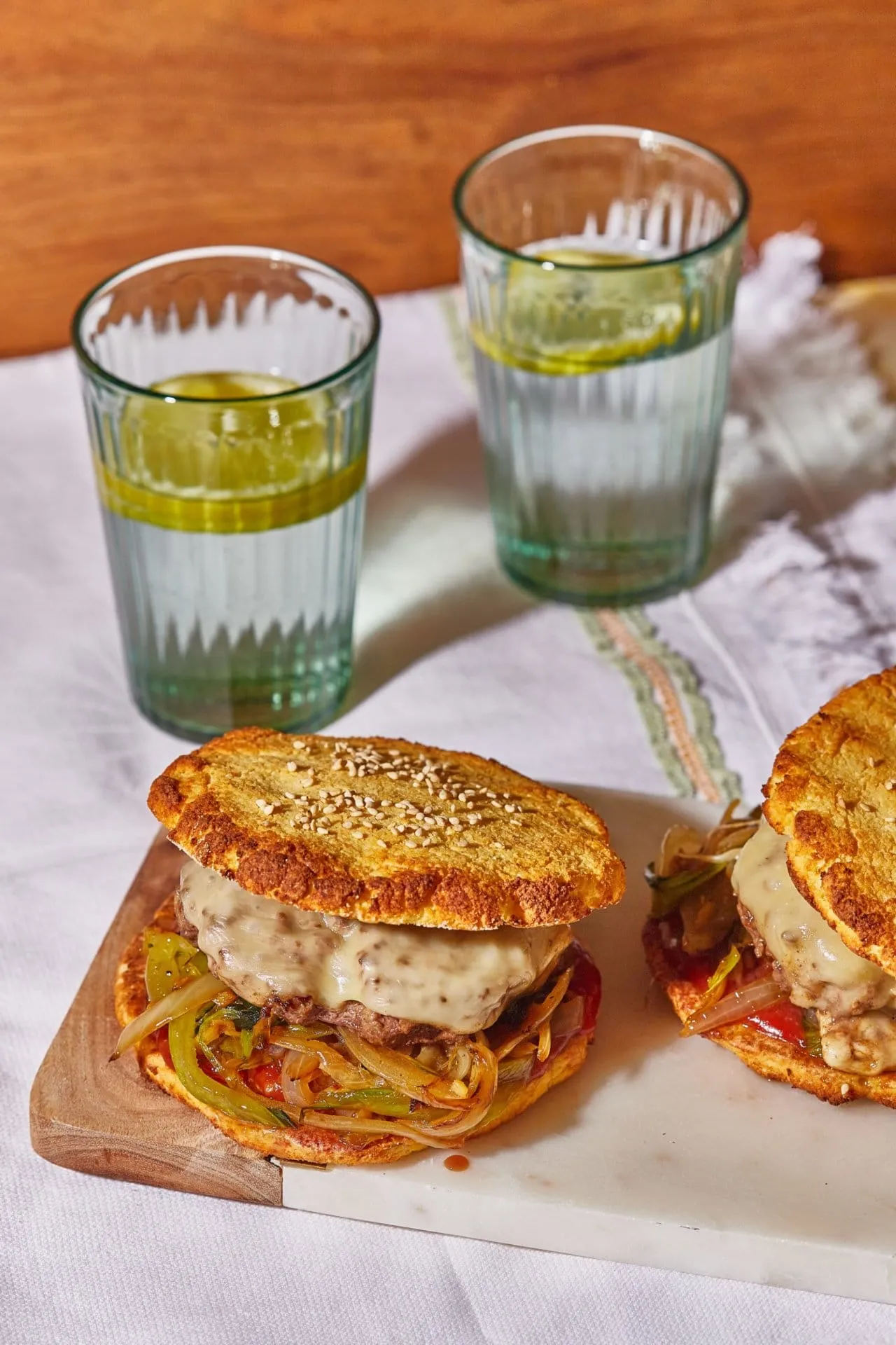 Fitt ázsiai hamburger - csípős kaja
