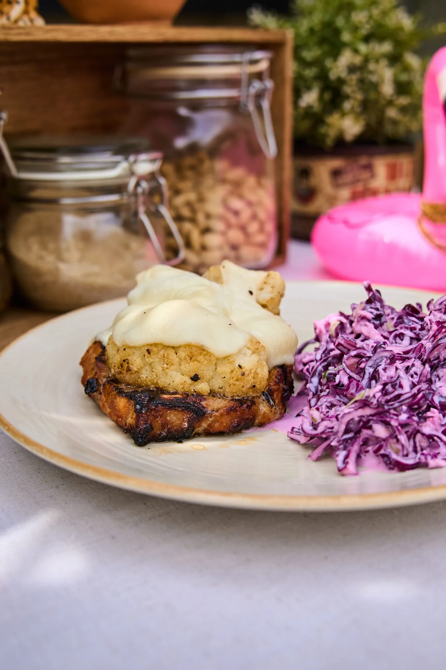 grillezett-dubarry-sertes-tormas-coleslaw-val-1