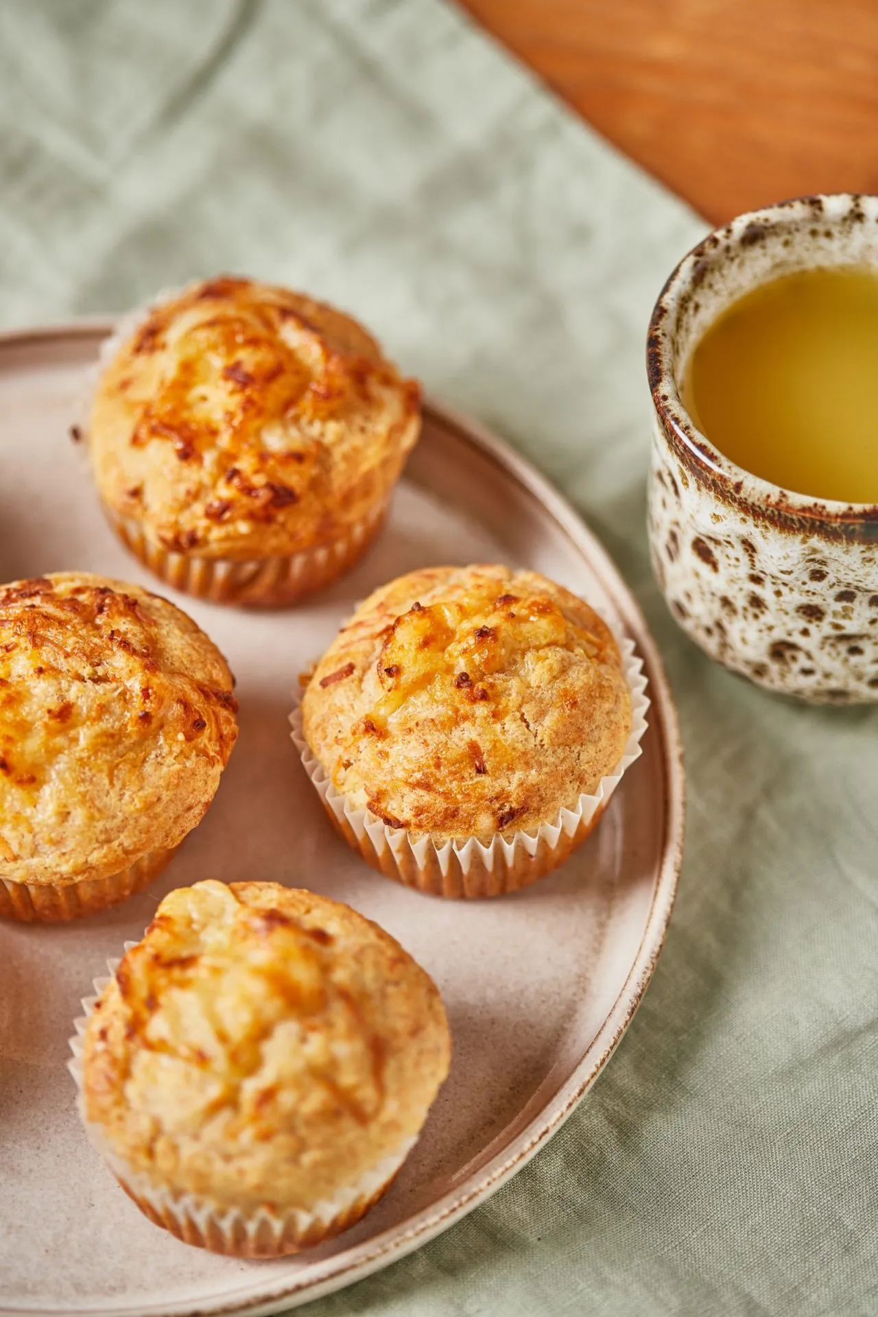 Füstölt sajtos muffin