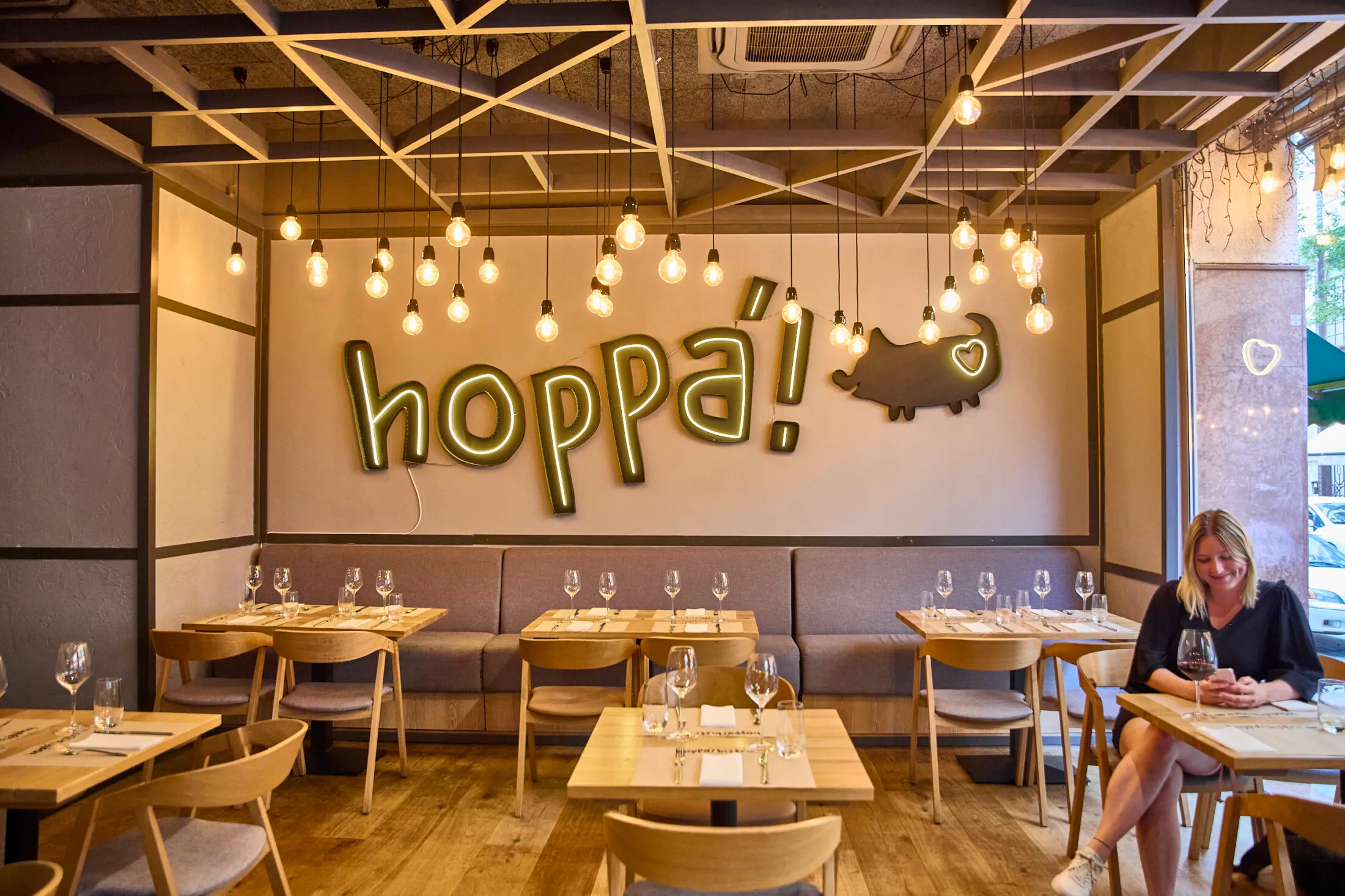 hoppa-bistro-2024