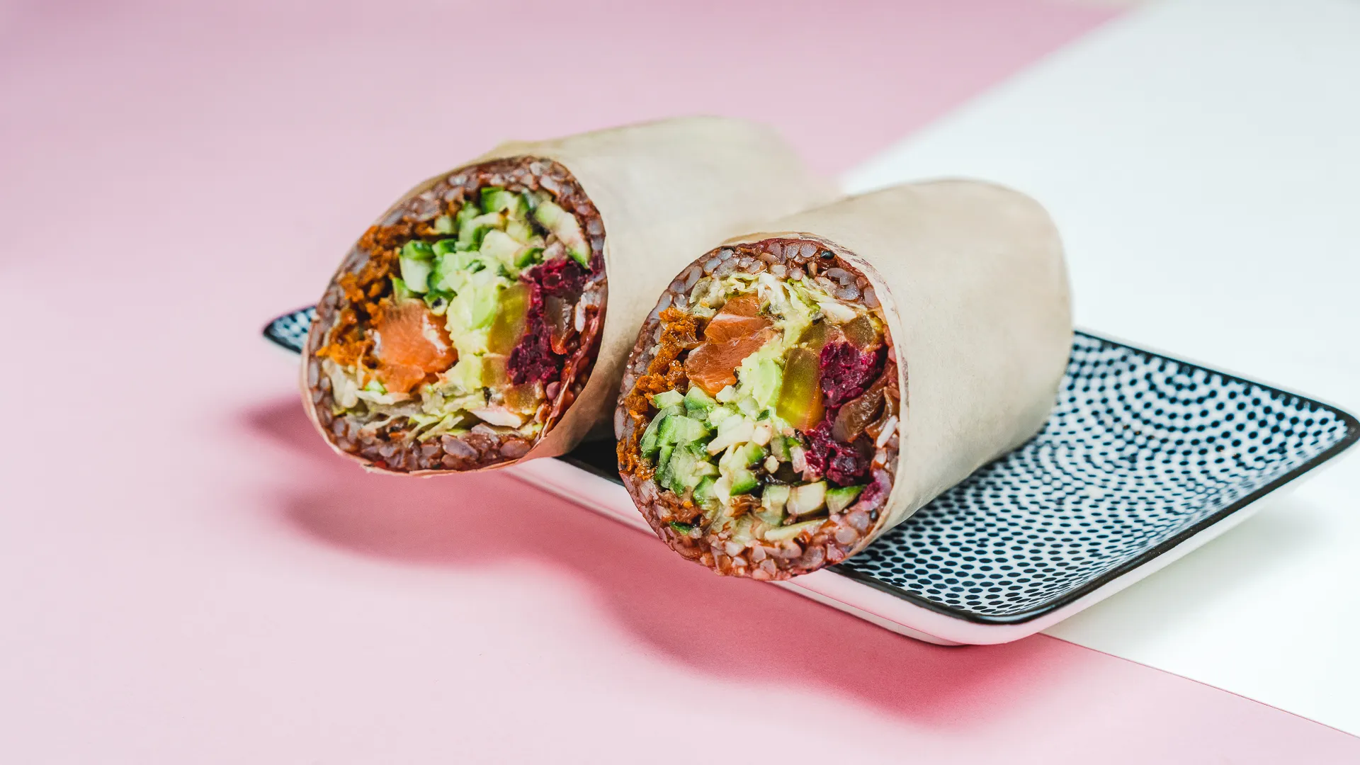 ichigo-budapest-Pink Salmon - roll