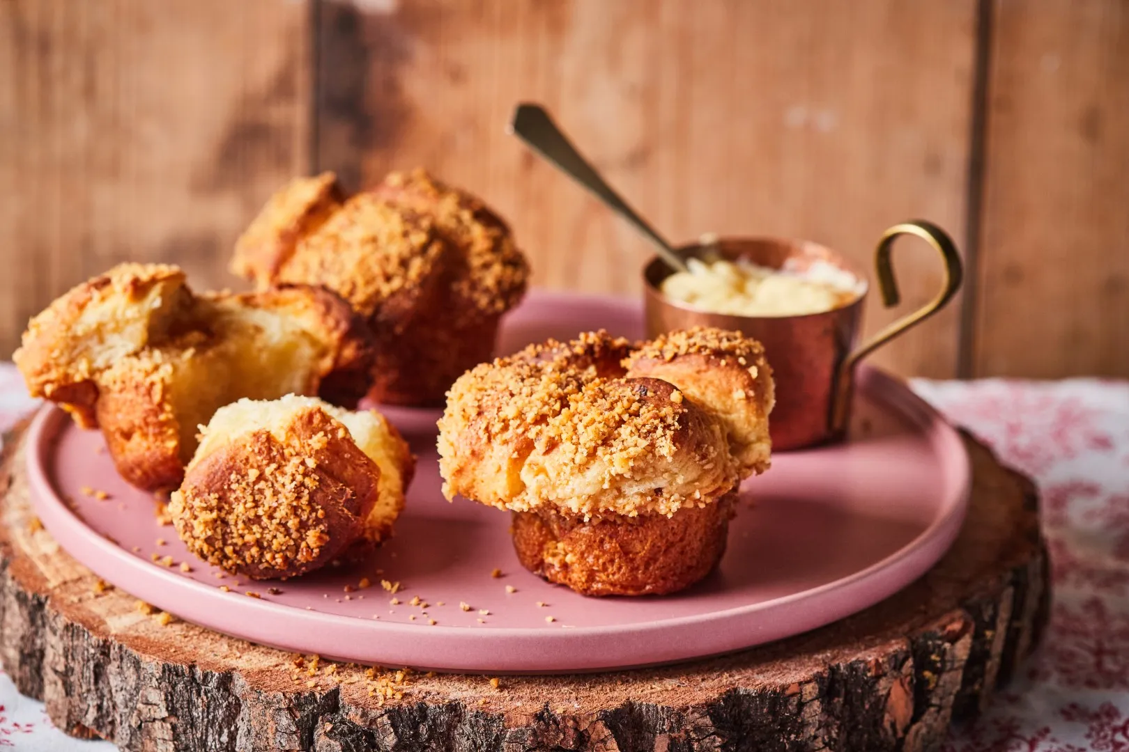 aranygaluska muffin vaníliás öntettel