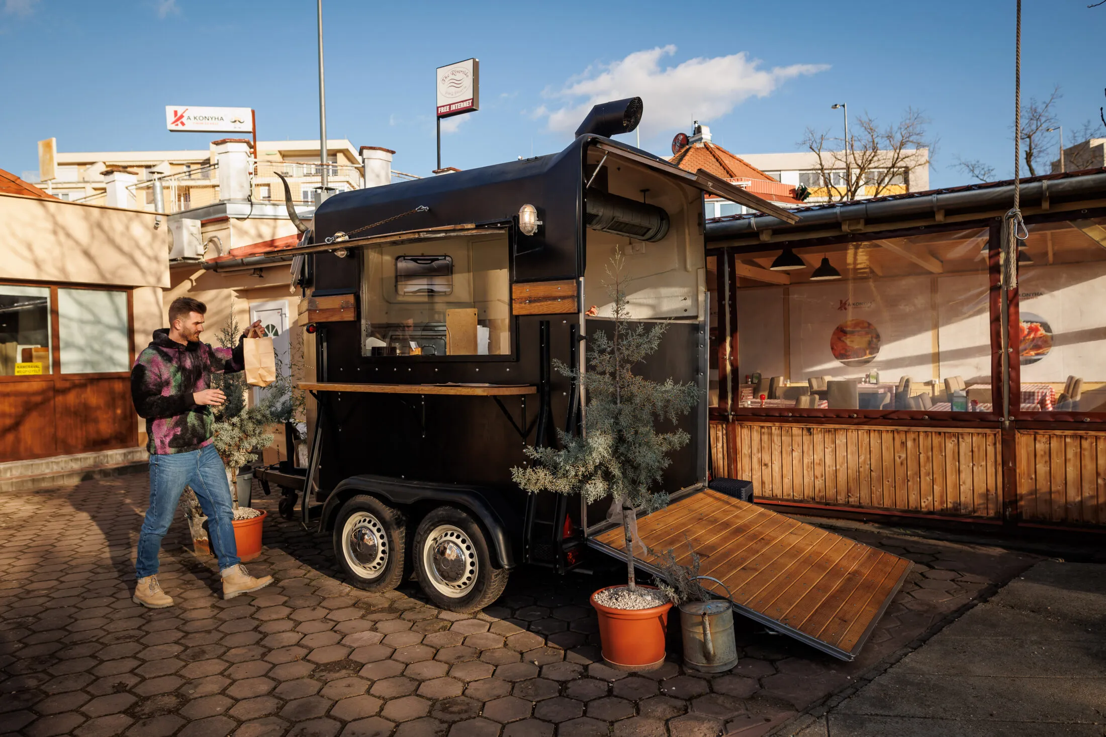karam-gourmet-burger