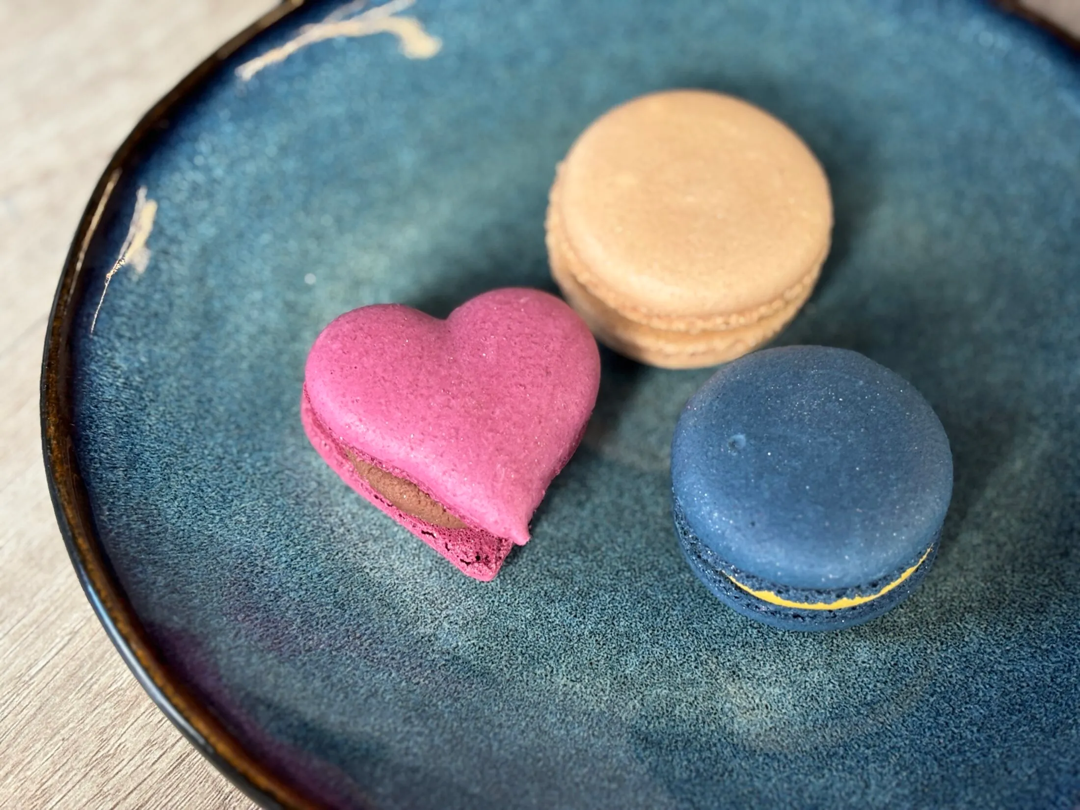 Karameli cukrászda macaronjai