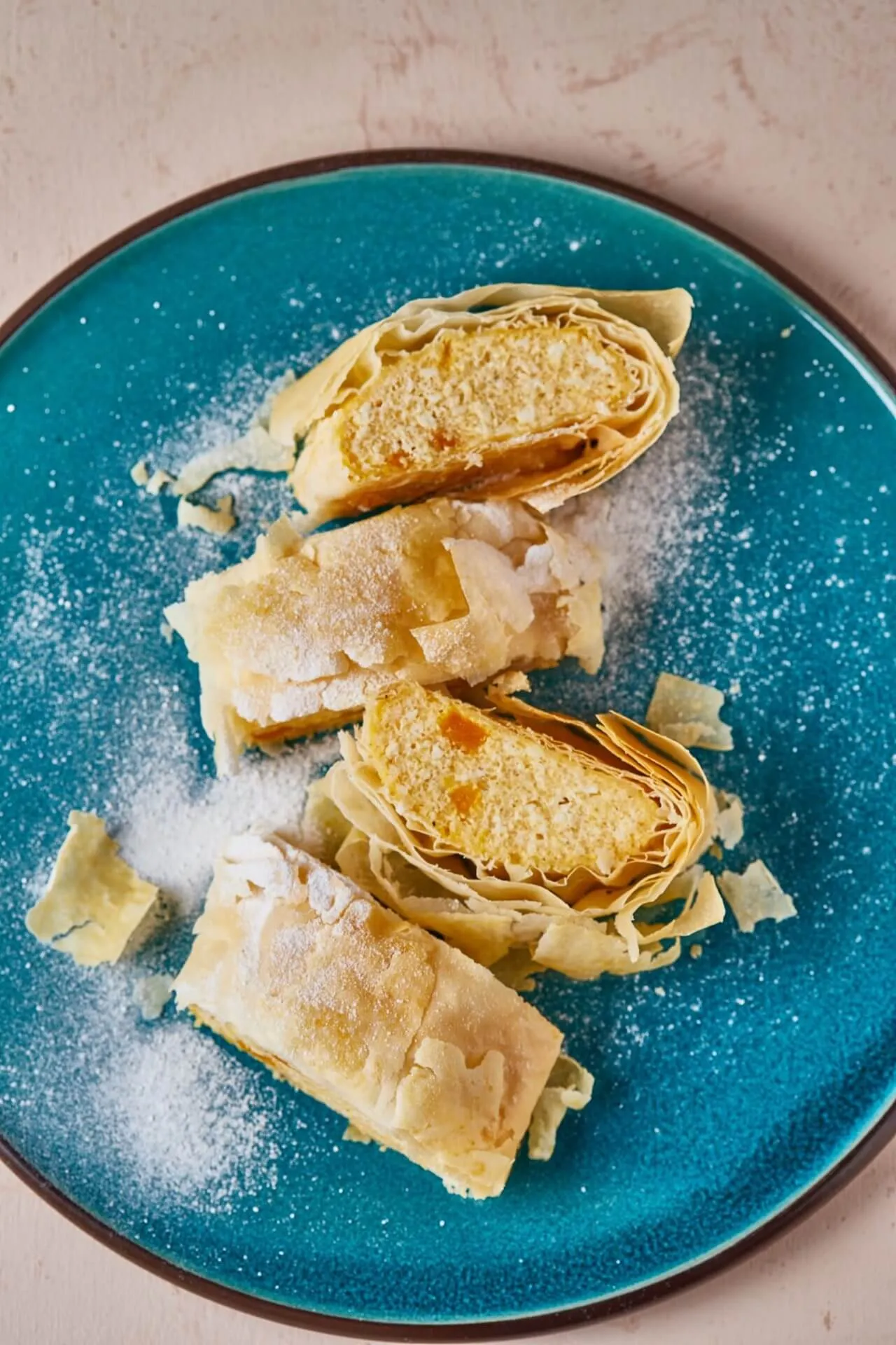 Klasszikus túrós rétes, túrós rétes réteslapból, turos retes, túrós rétes recept, réteslapból rétes