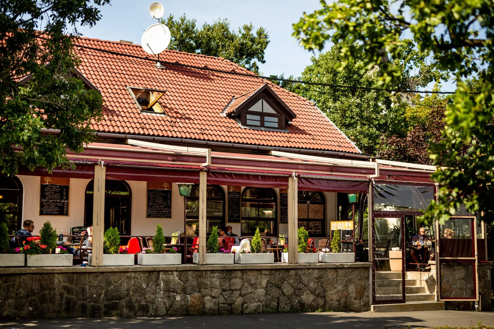 Kőbüfé