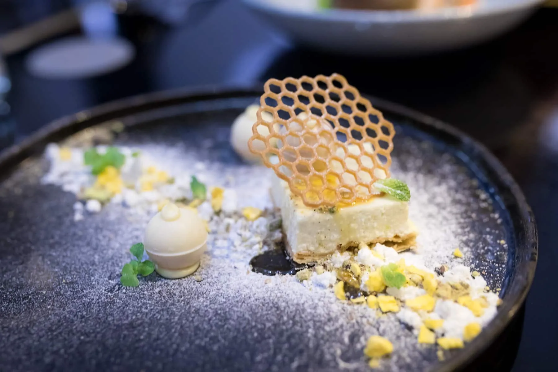 leo-bistro