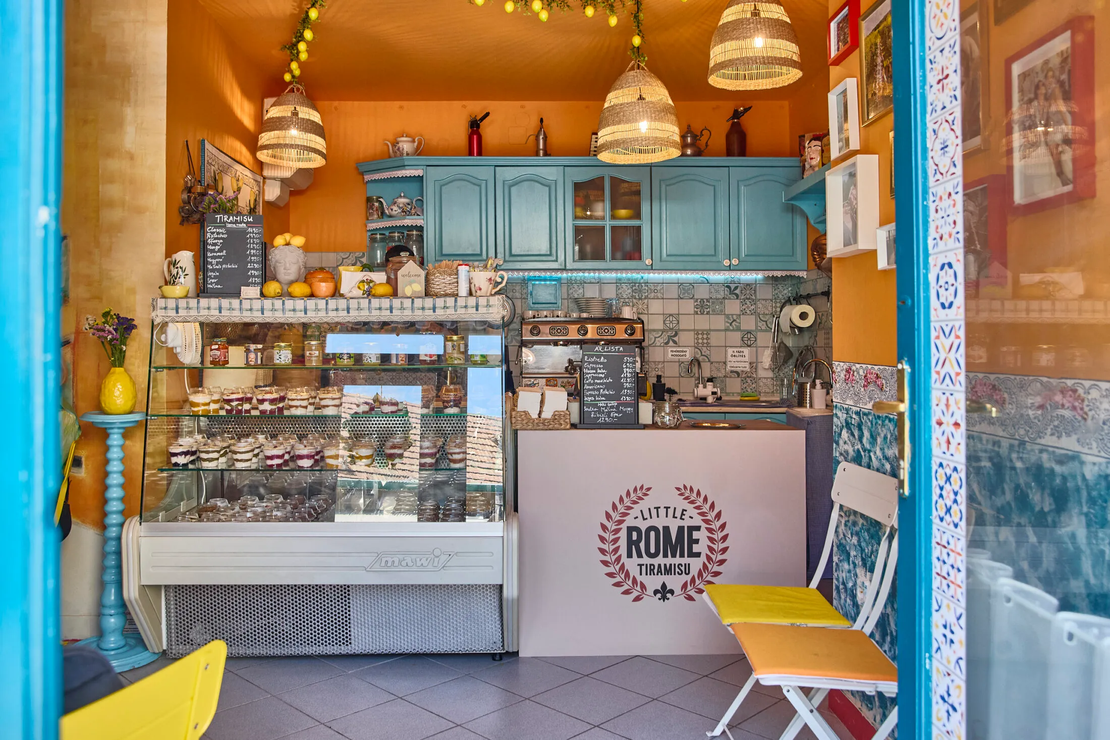 little-rome-tiramisu-shop-15-scaled