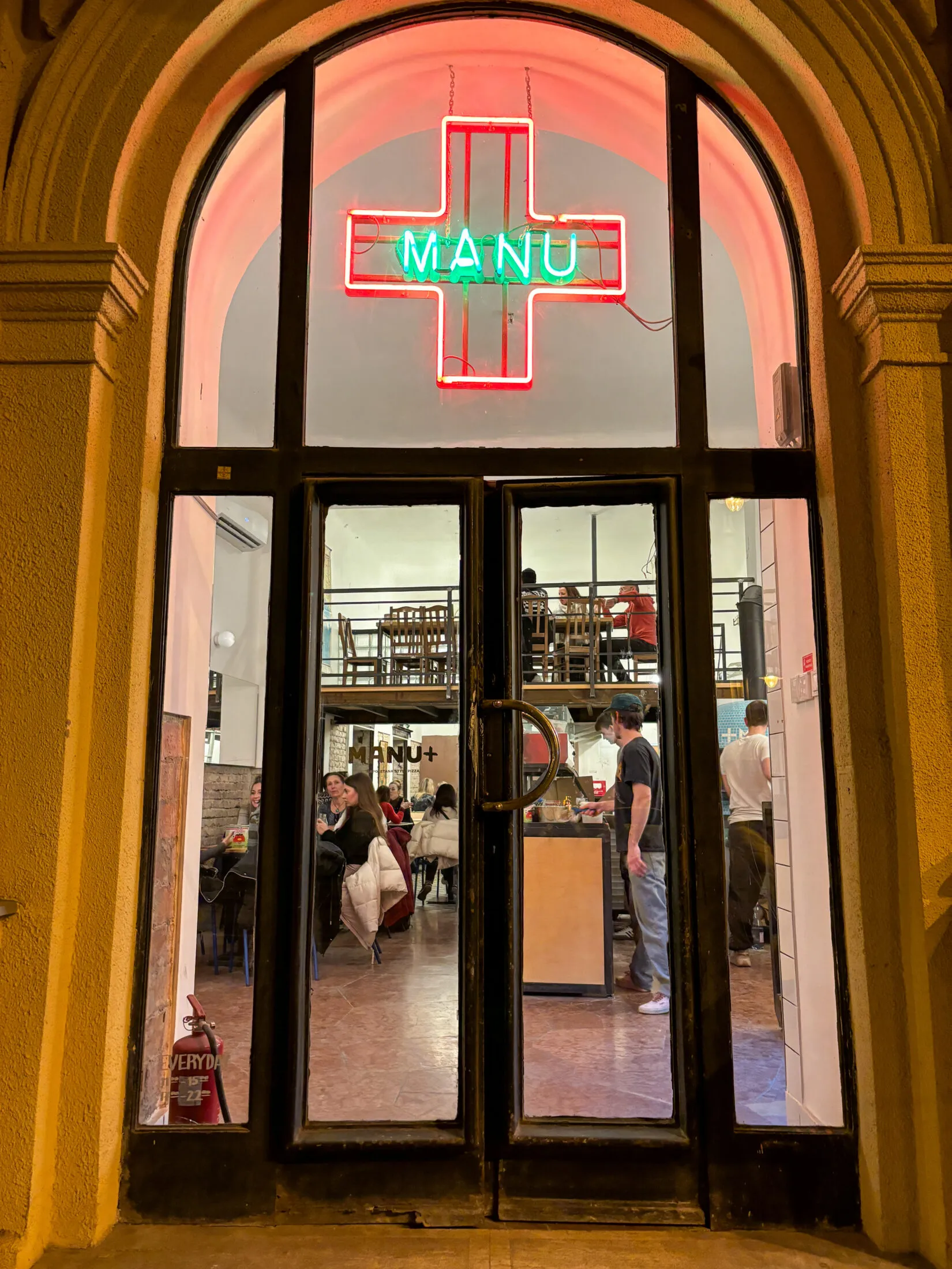 manu+