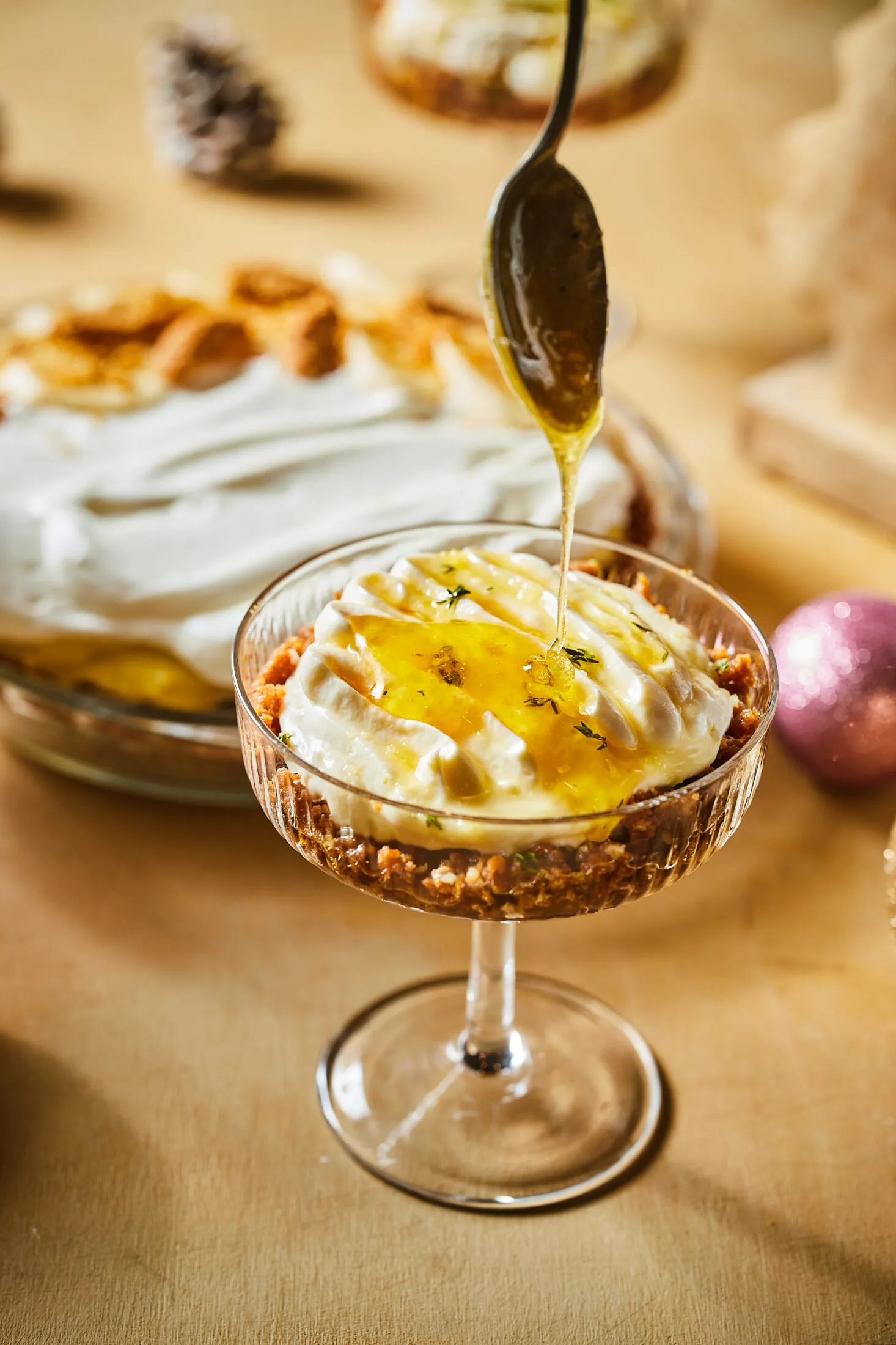 mezes-kakukkfuves-sajttorta-poharkrem