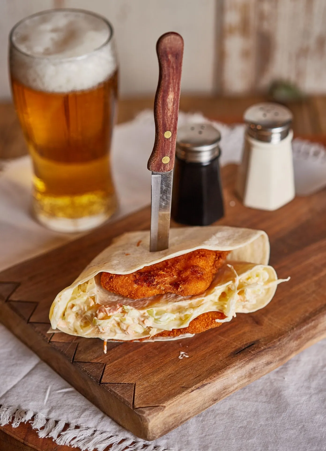 Mirelit rántott húsos tortilla coleslaw salátával