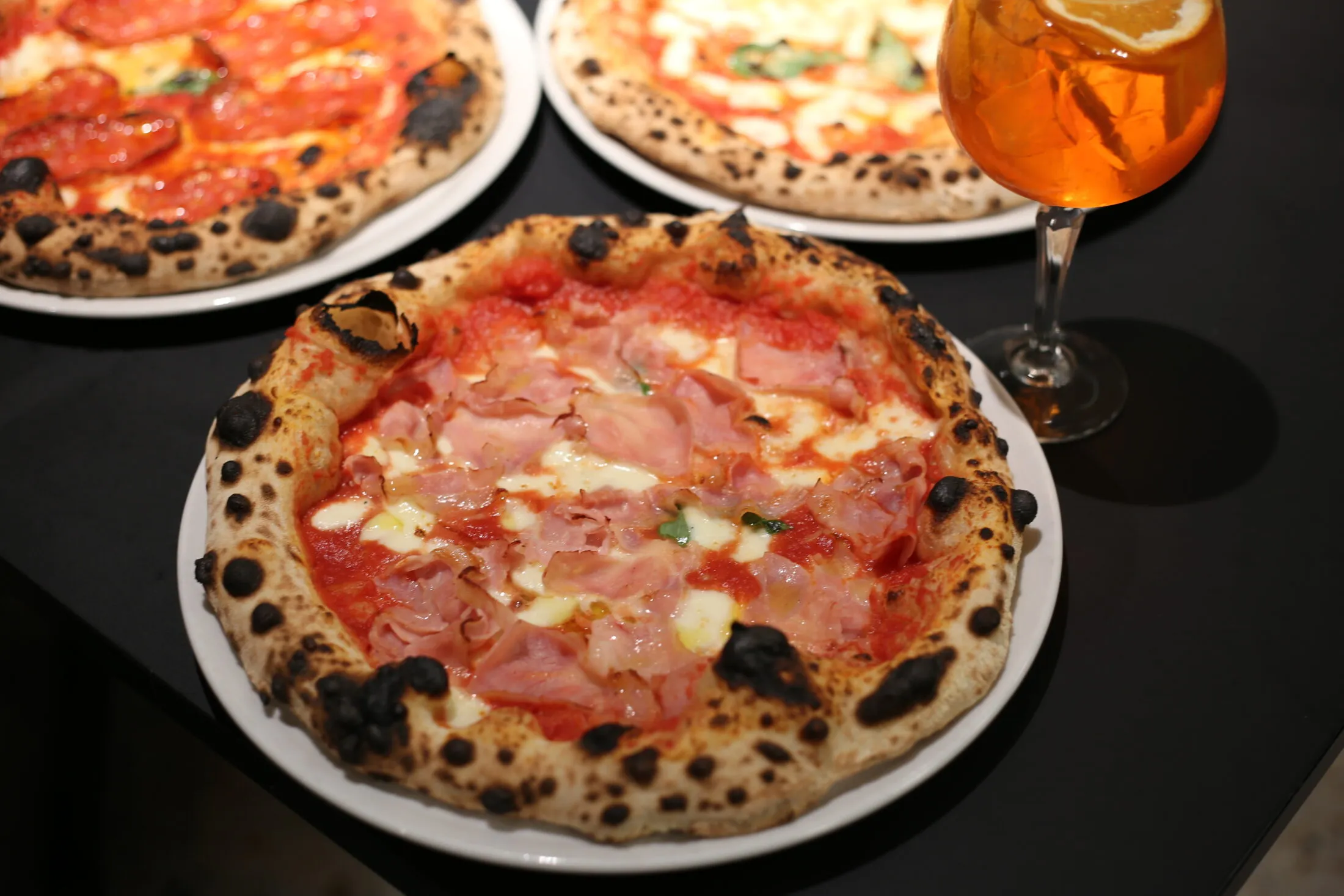 napolyi-pizzeriak-ejszakaja-2023