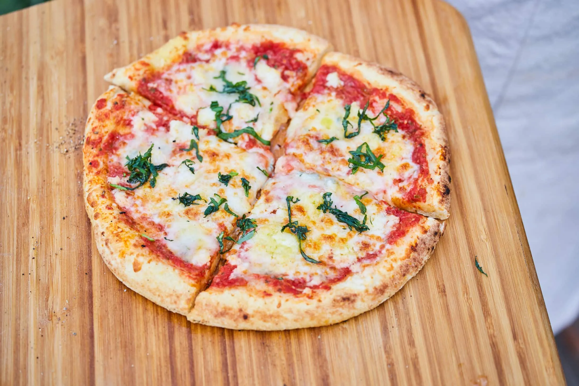 negysajtos-pizza