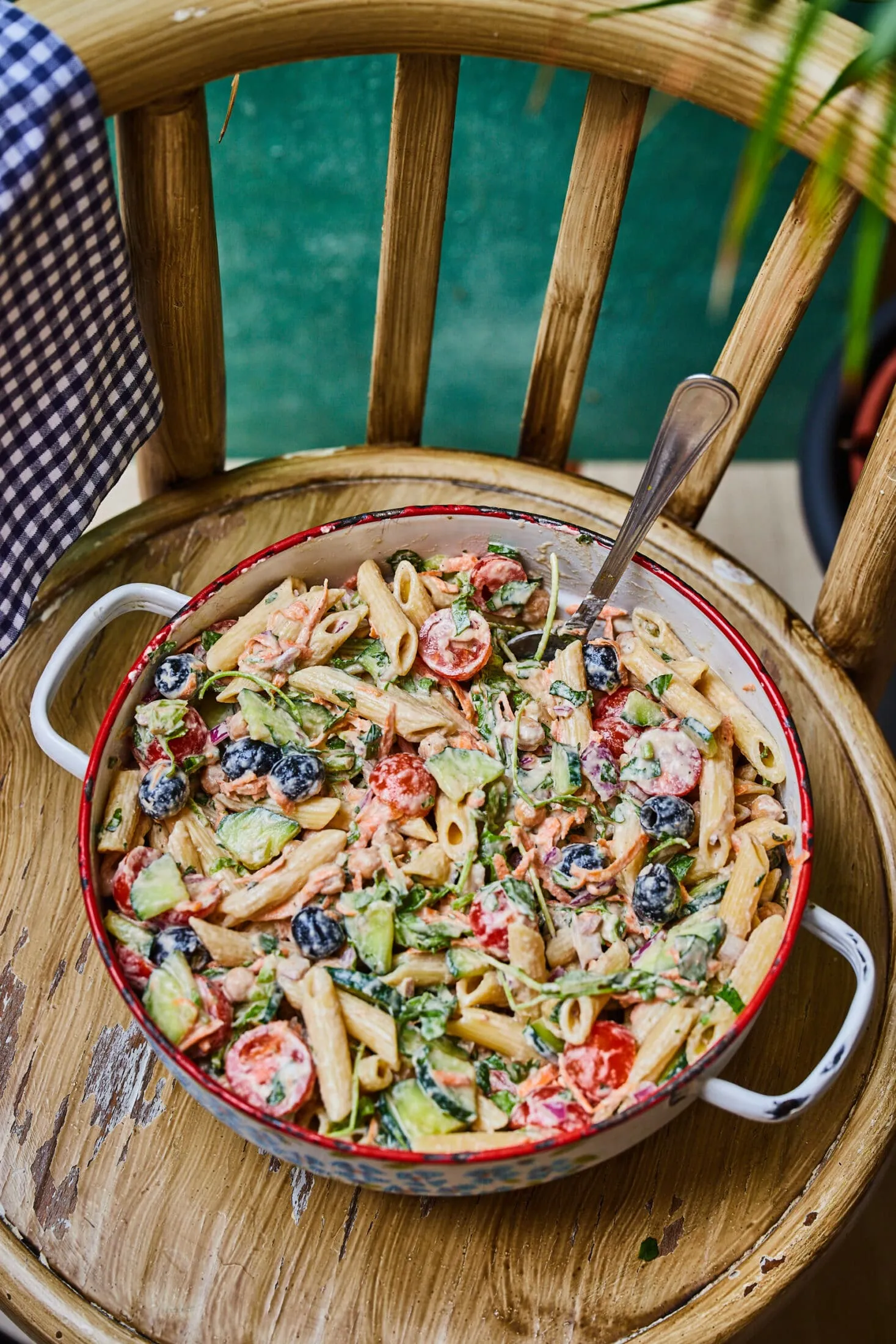 nyari-vegan-tesztasalata
