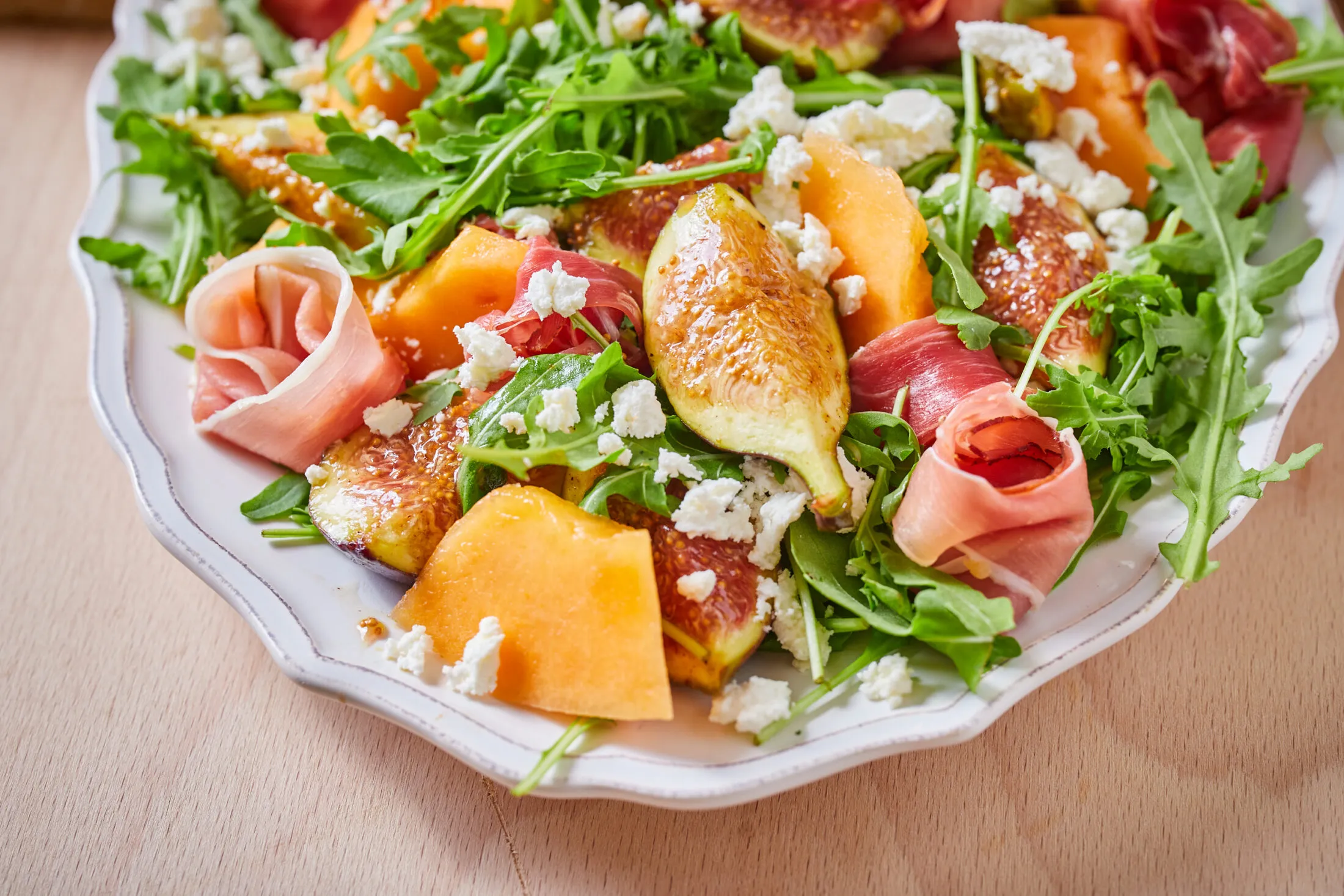 fuges-salata-sargadinnyevel-es-fekete-erdei-sonkaval