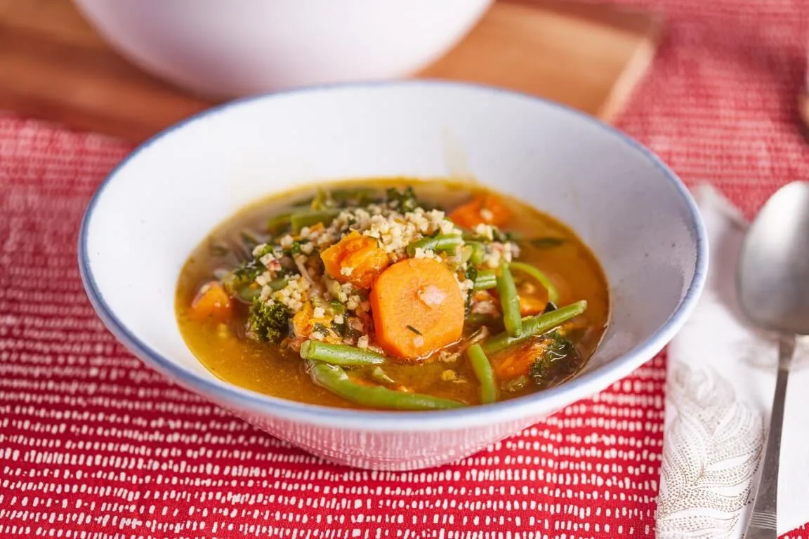 Minestrone kölessel