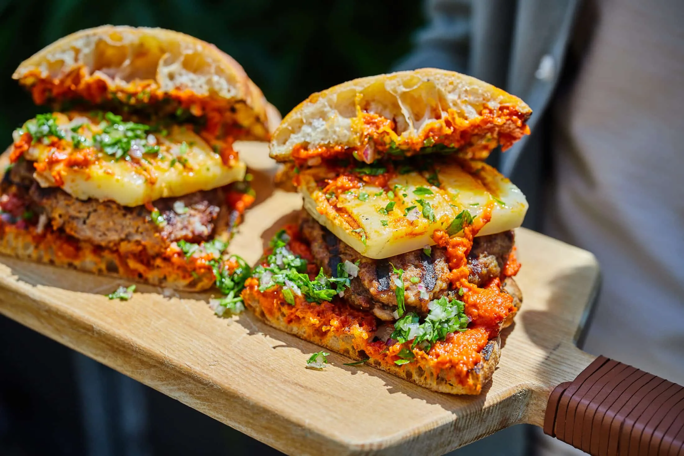 pljeskavicas-grillsajtos-ciabatta