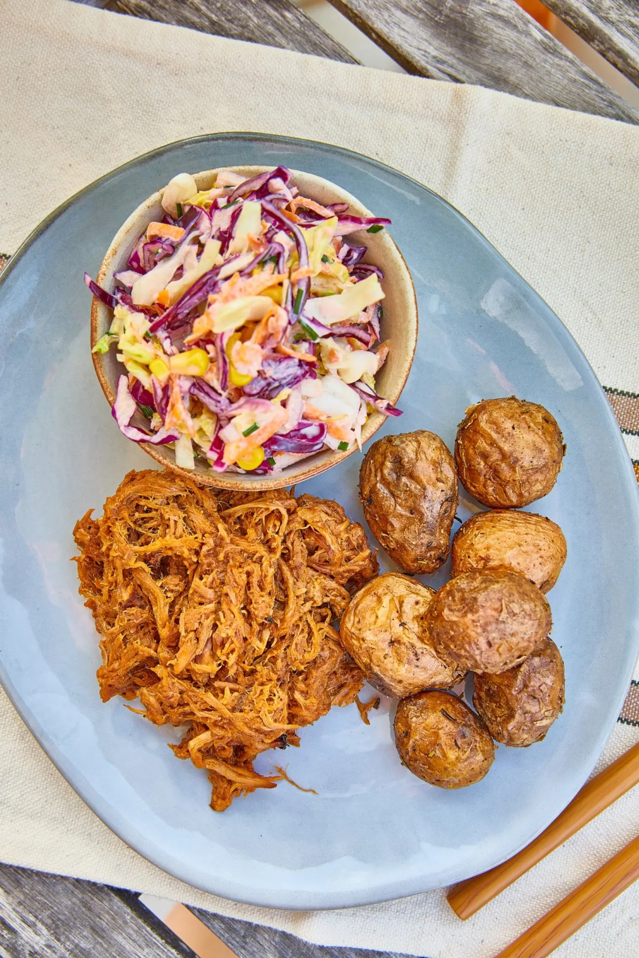 Tökéletes pulled pork almás coleslaw salátával