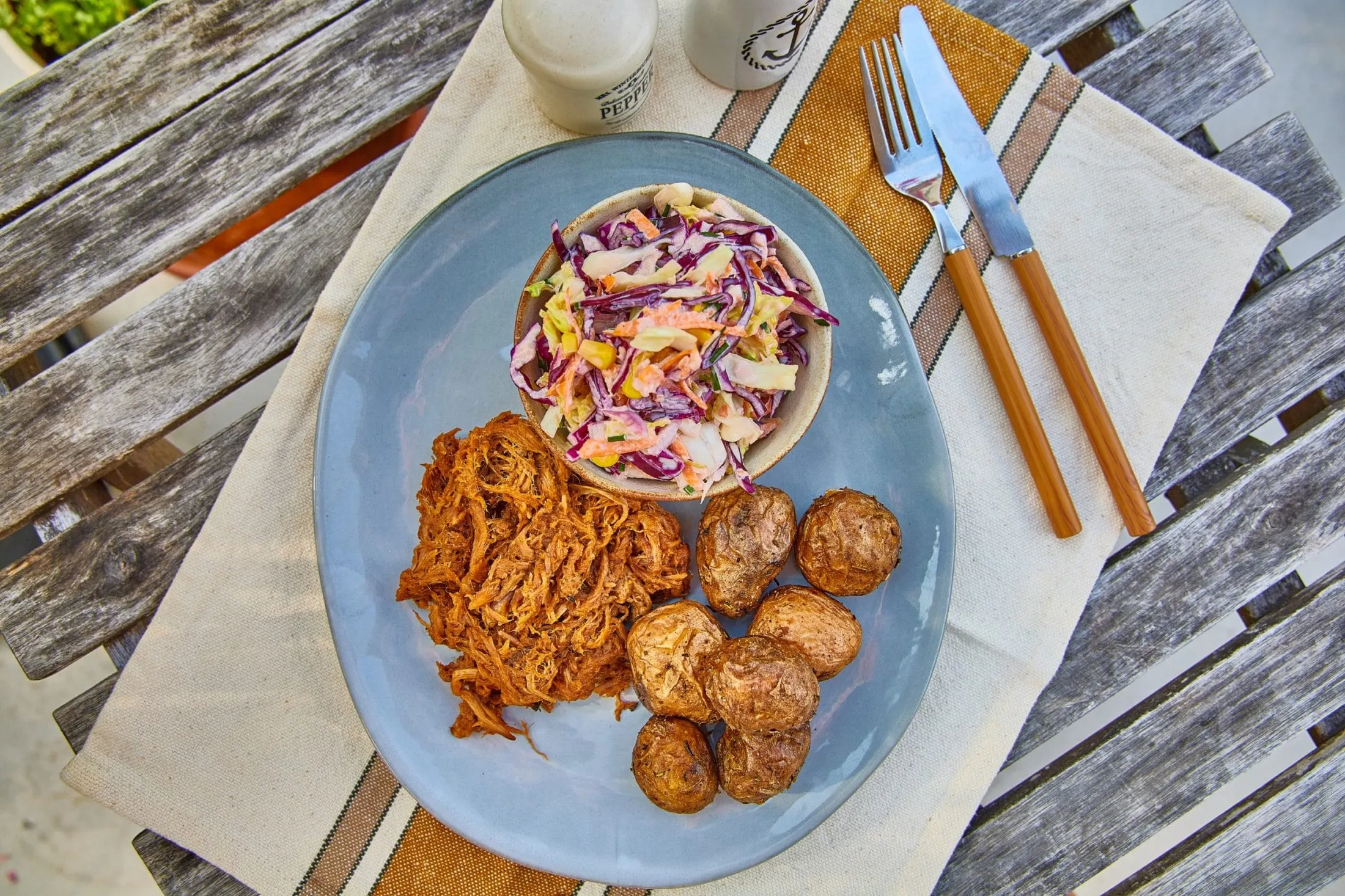 Tökéletes pulled pork almás coleslaw salátával