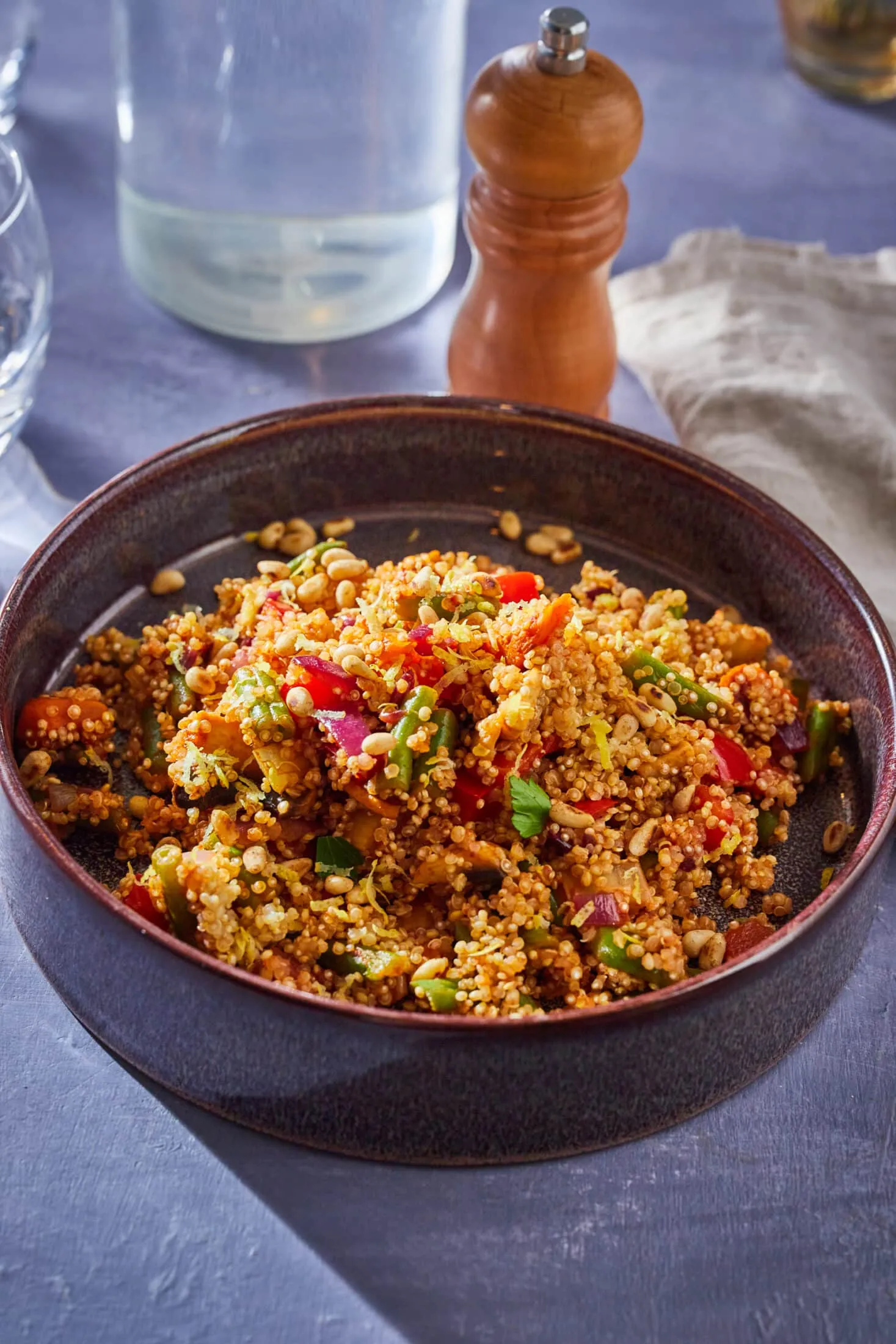 quinoa-salata-sult-zoldsegekkel1