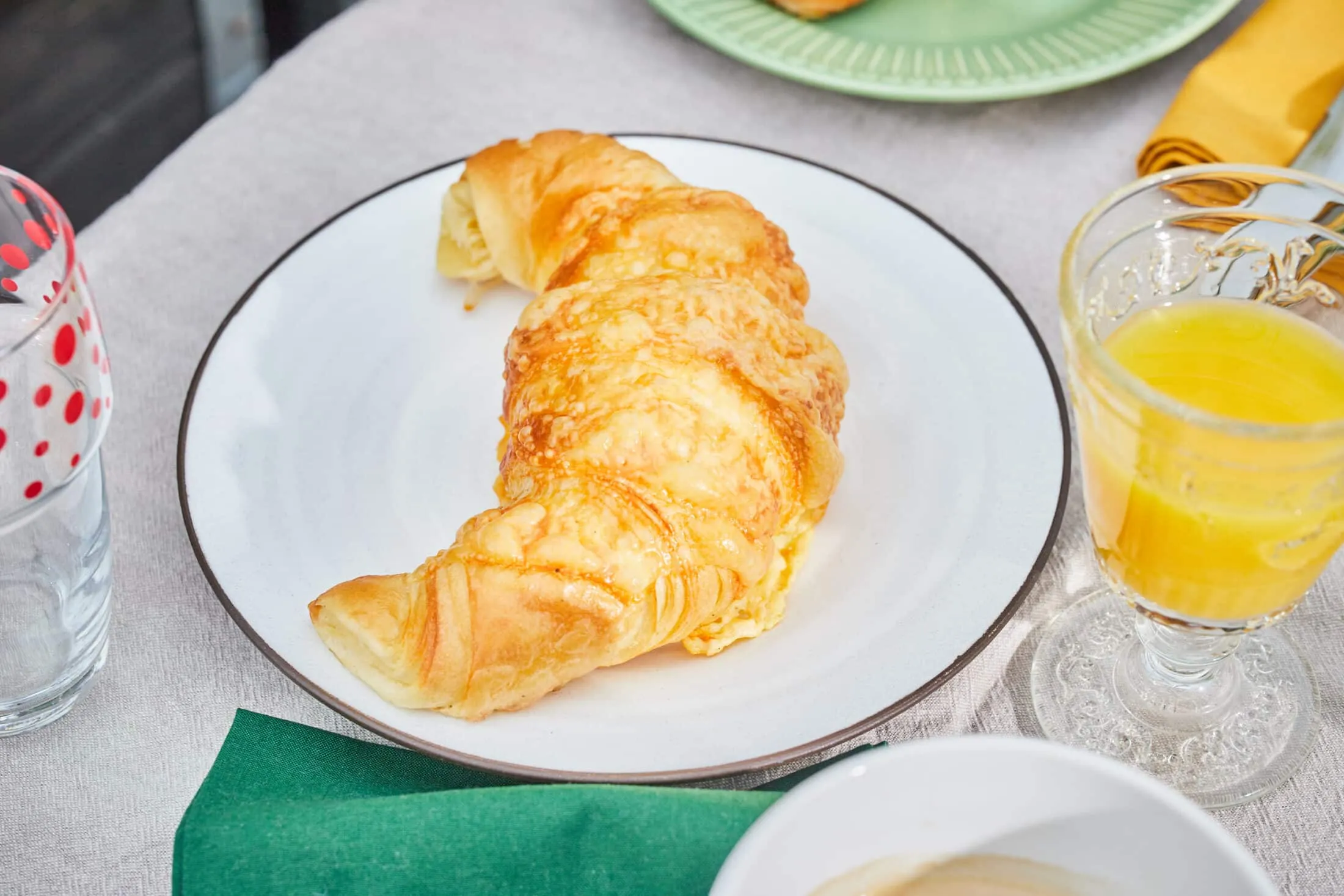 sajtos-croissant-budapesten (9)