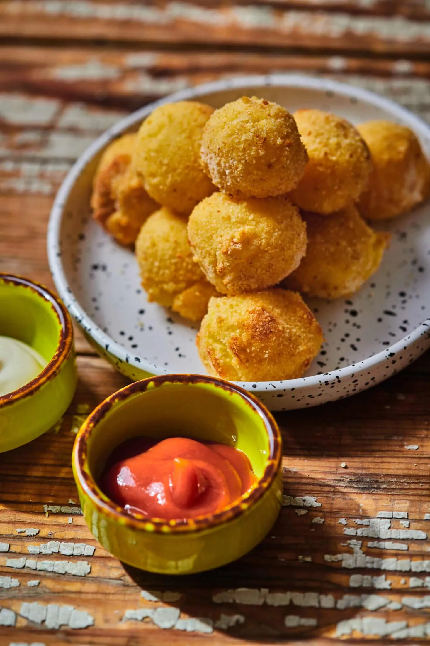 sajttal-toltott-burgonya-golyok-1