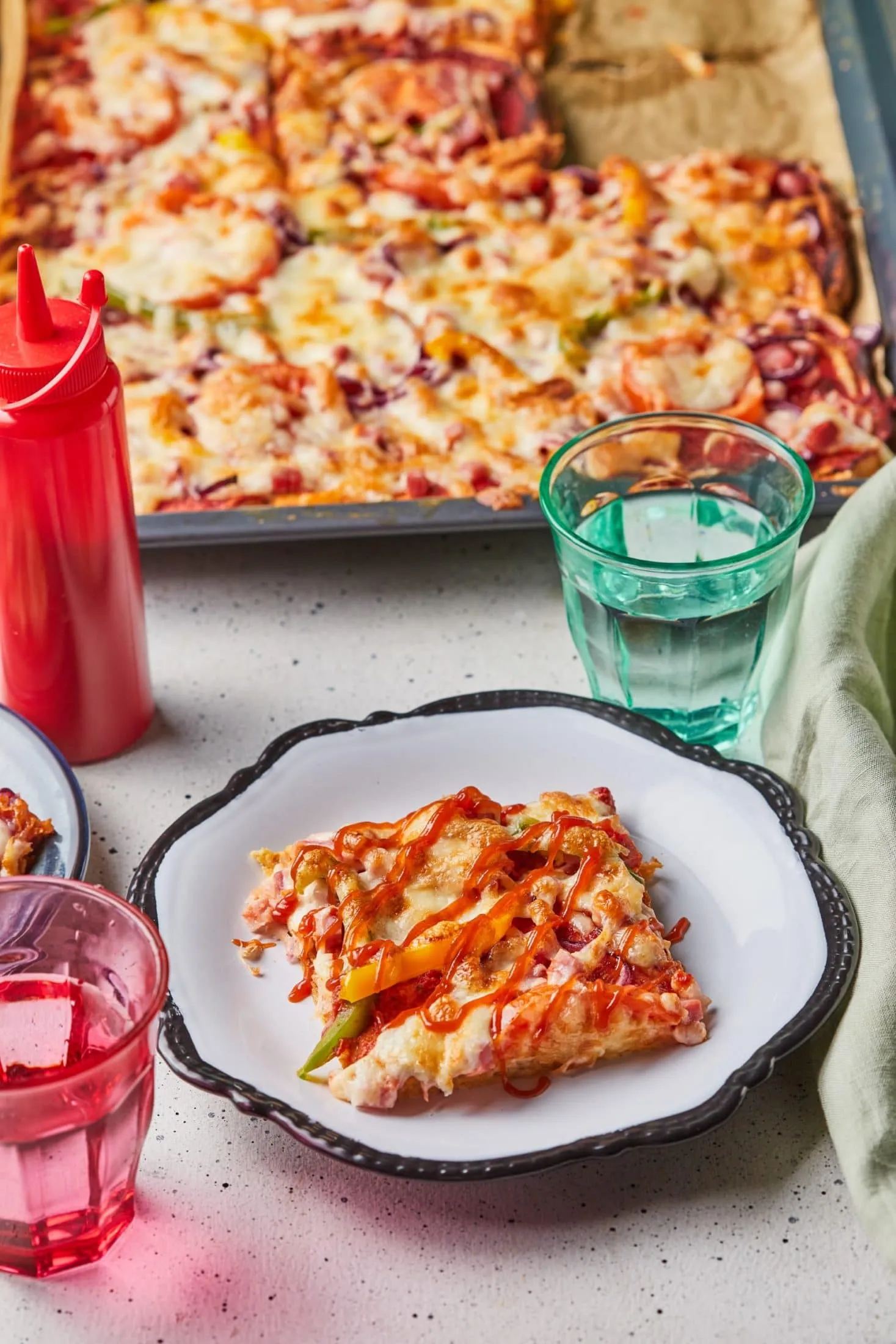 sonkas-baconos-kenyerpizza
