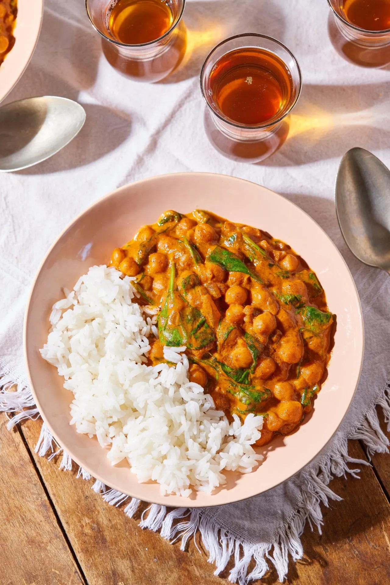 spenótos csicseriborsós tikka massala