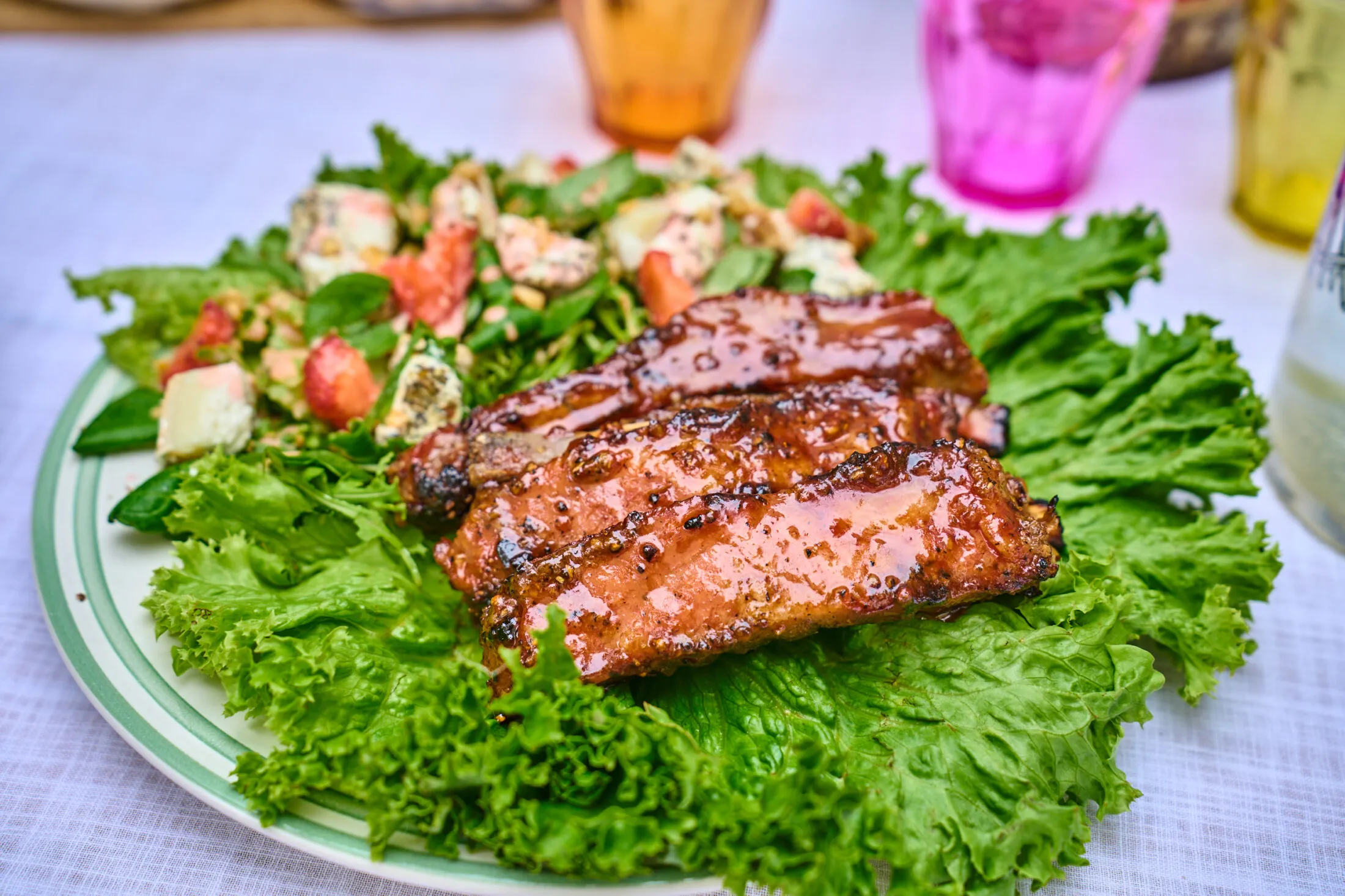 mezes-ketchupos-chilis-grillezett-oldalas