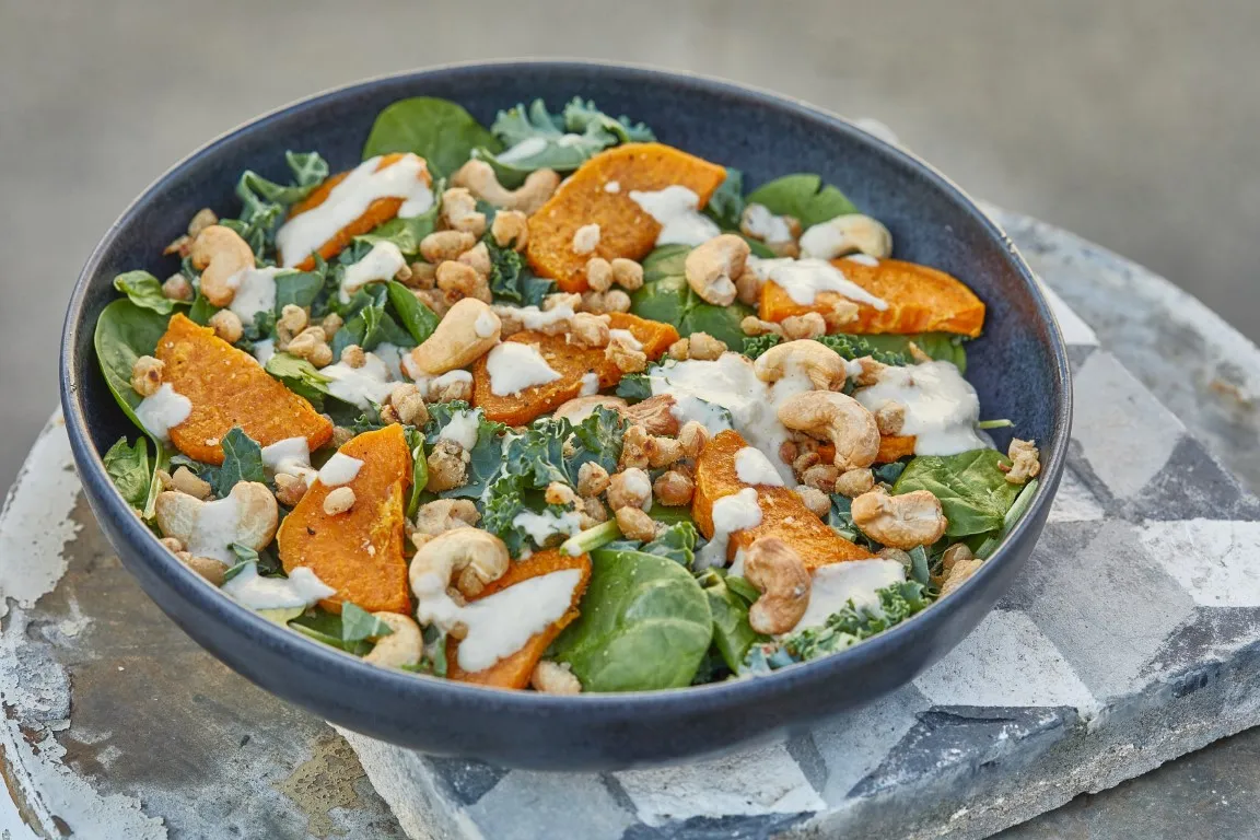 superfood saláta elkészítése